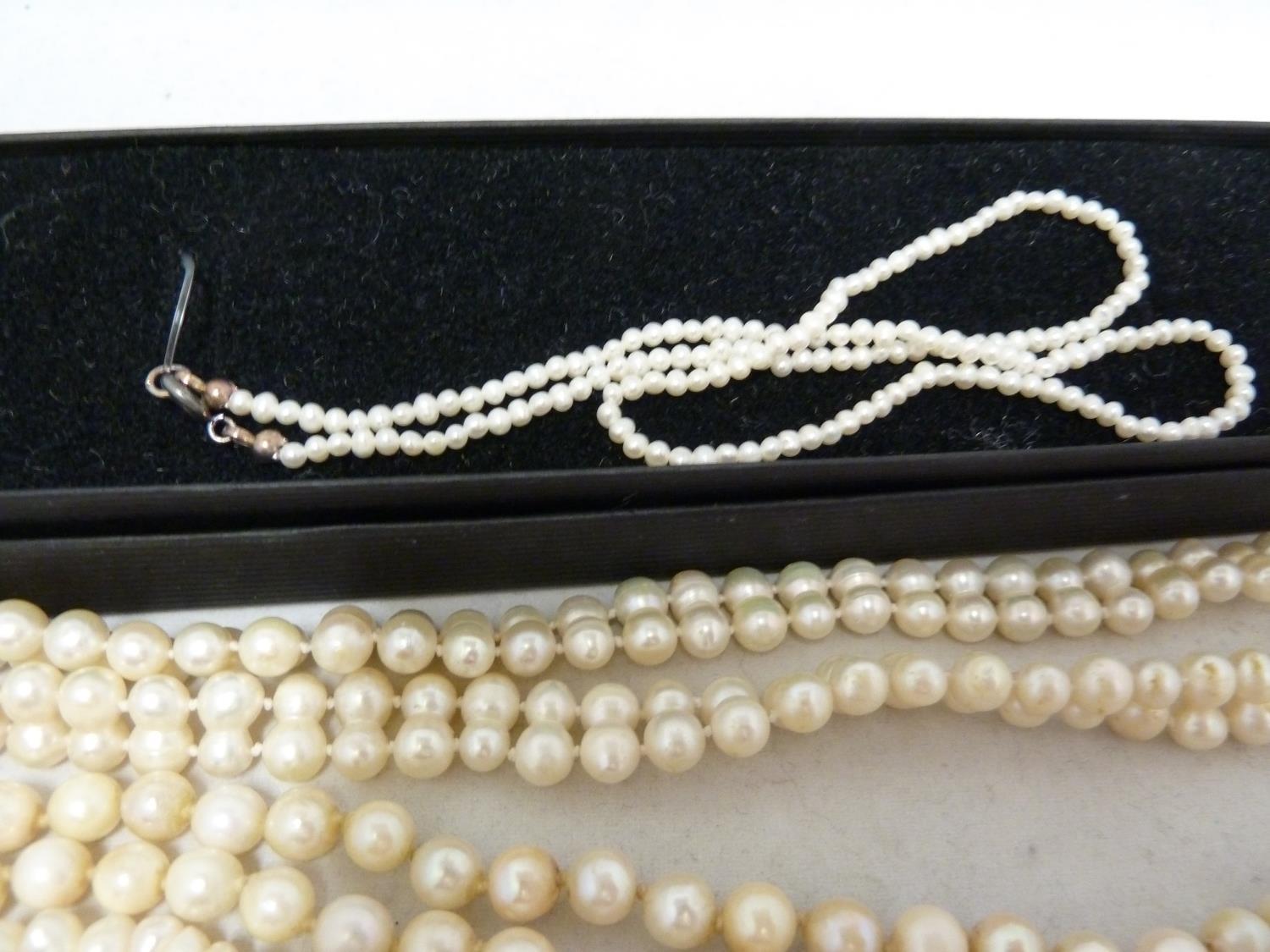 WITHDRAWN - Various pearl necklaces - including a freshwater necklet of small sized pearls - Image 5 of 5