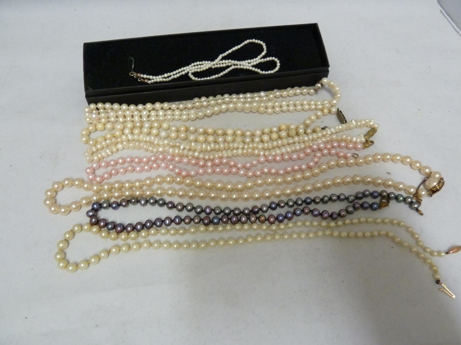 WITHDRAWN - Various pearl necklaces - including a freshwater necklet of small sized pearls - Image 2 of 5