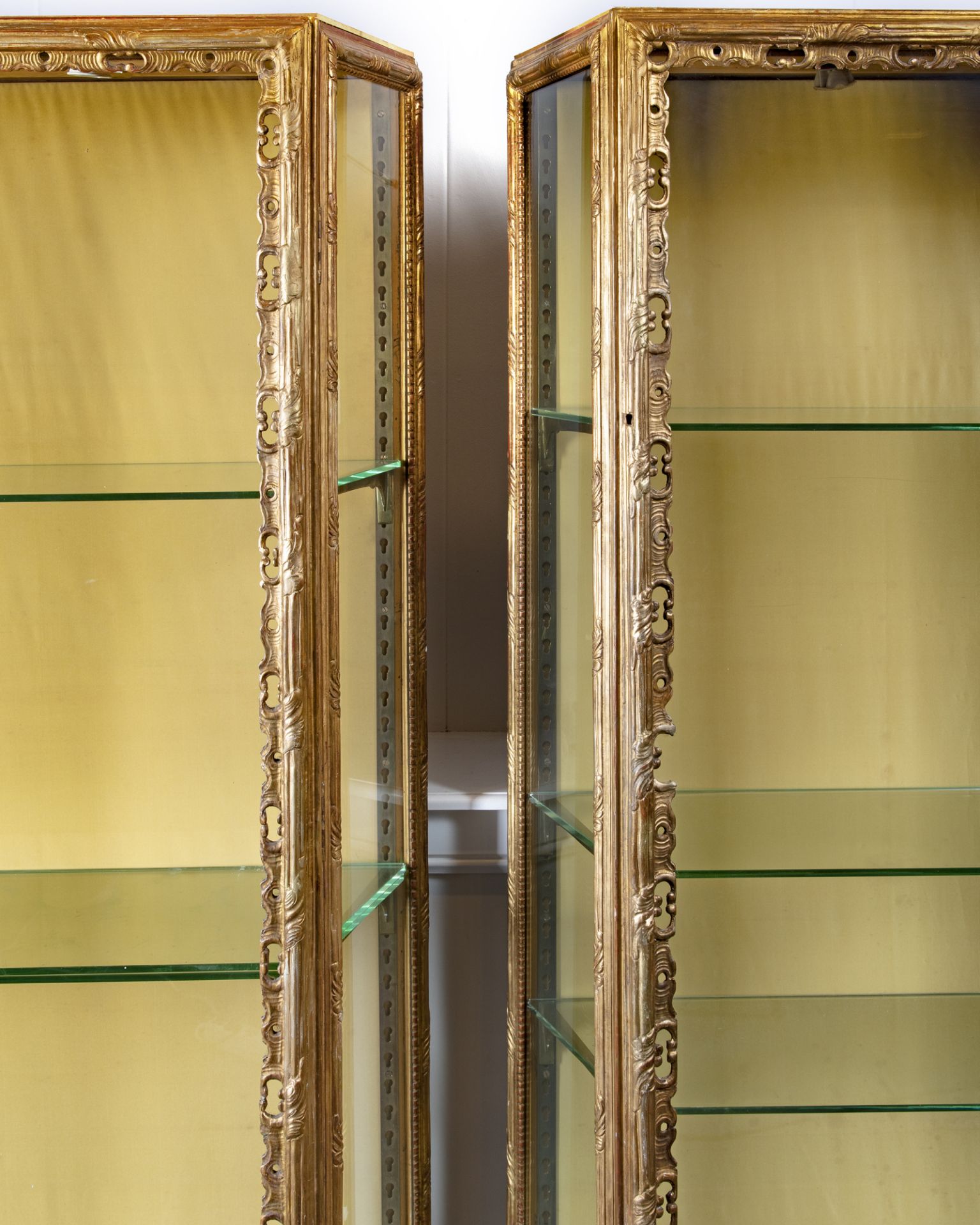 A PAIR OF FRENCH DISPLAY CABINETS, LATE 19TH CENTURY - Image 3 of 3