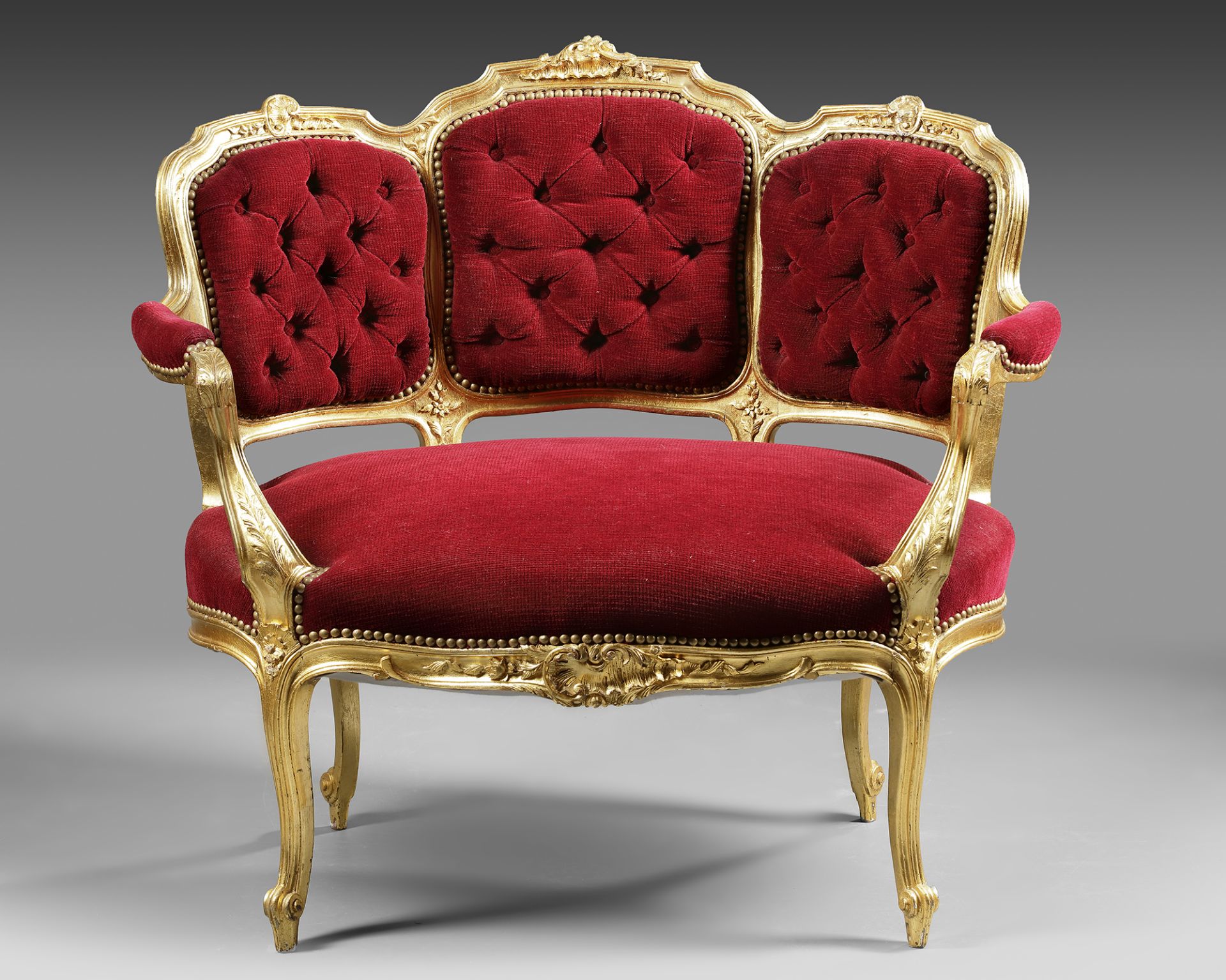 A FRENCH LOUIS XV STYLE MARQUISE SOFA, LATE 19TH CENTURY