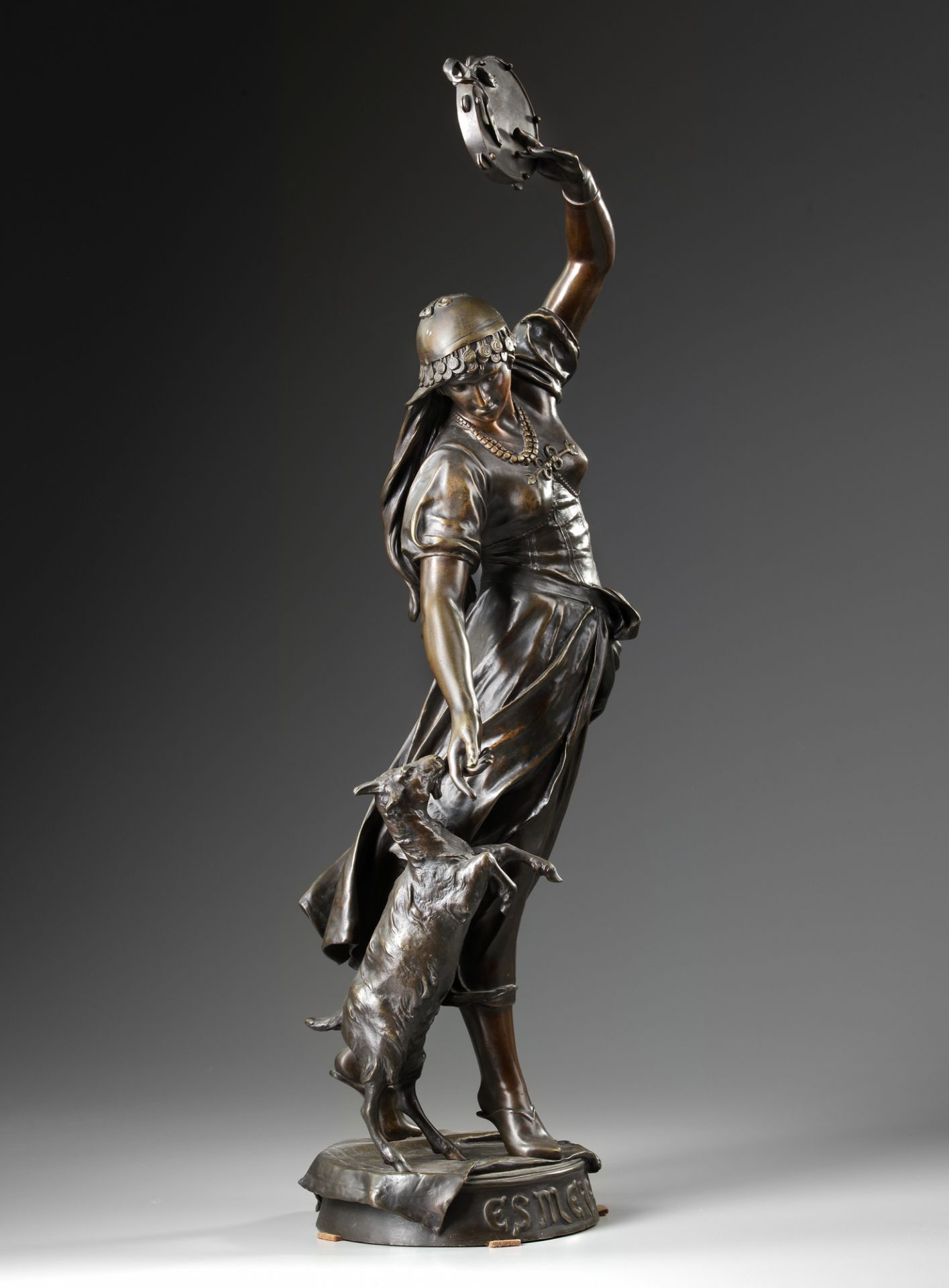 A LARGE BRONZE STATUE, 'ESMERALDA', BY EUGENE MARIOTON (1854-1933) - Image 4 of 6