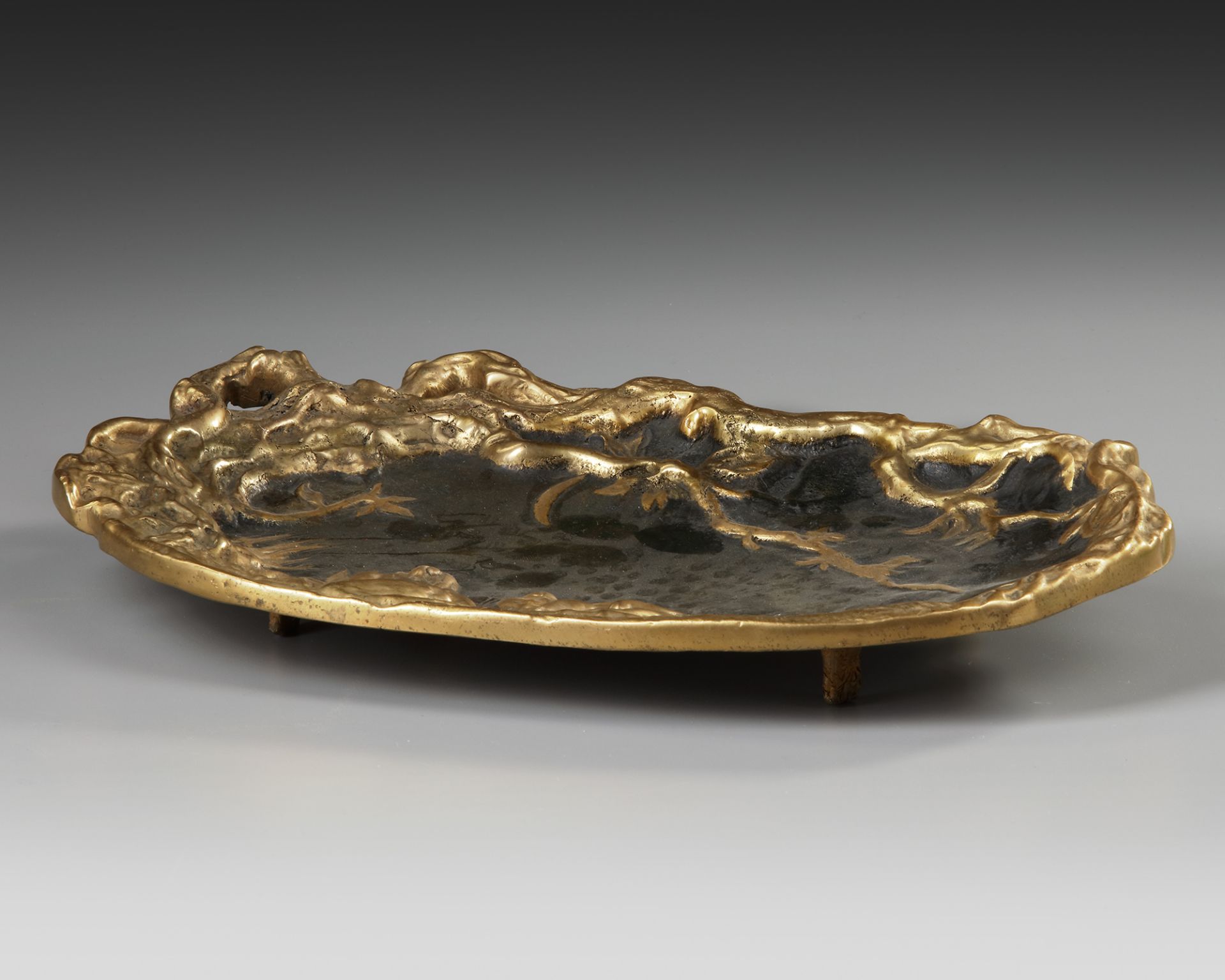 A FRENCH GILT AND BROWN PATINATED PLATE, LATE 19TH CENTURY - Image 2 of 3