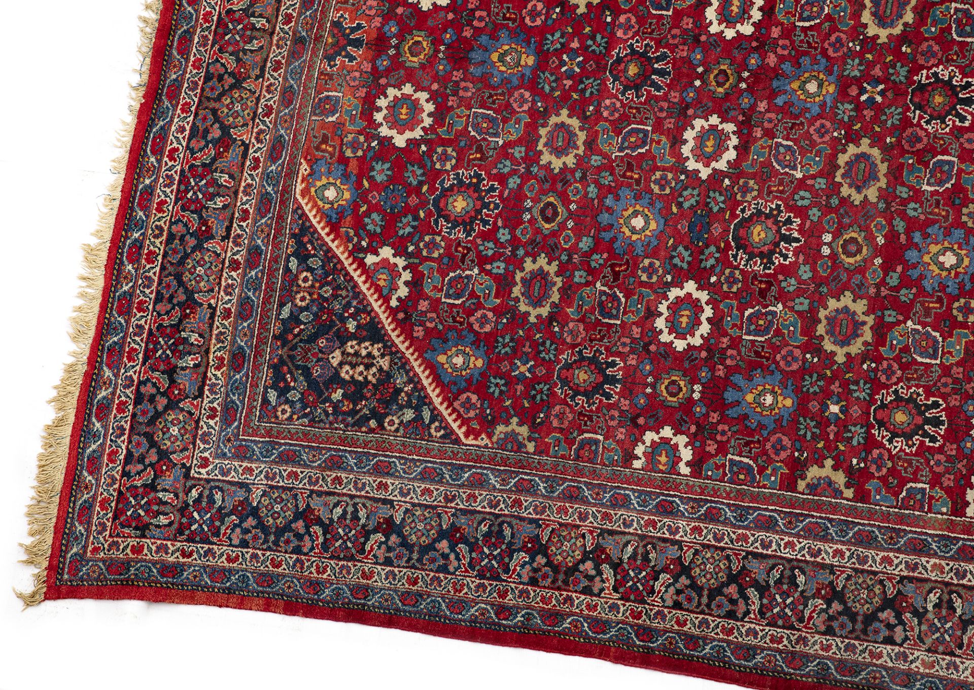 A MAHAL RUG, CIRCA 1940 - Image 5 of 7