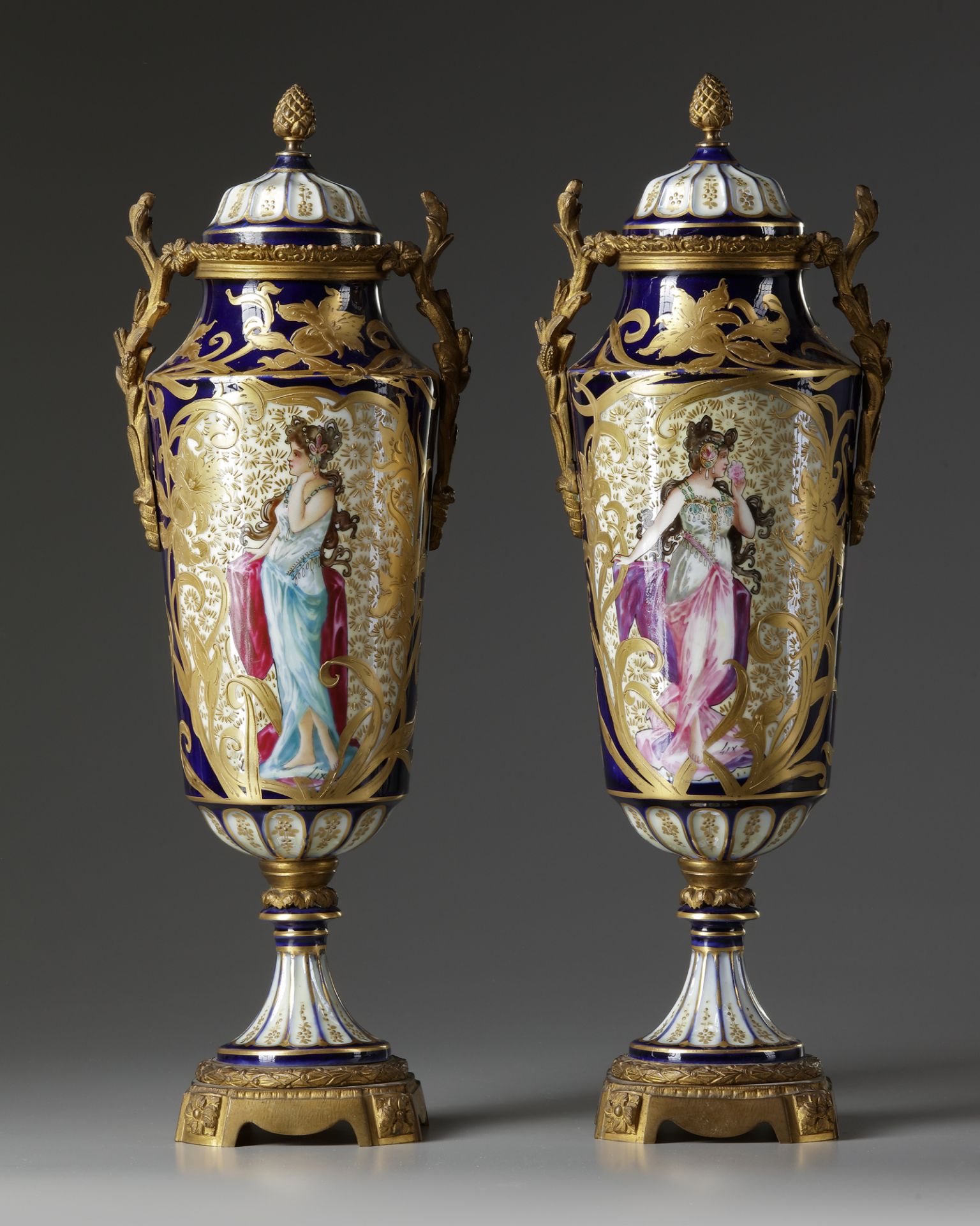 A PAIR OF ART NOUVEAU STYLE VASES, LATE 19TH CENTURY