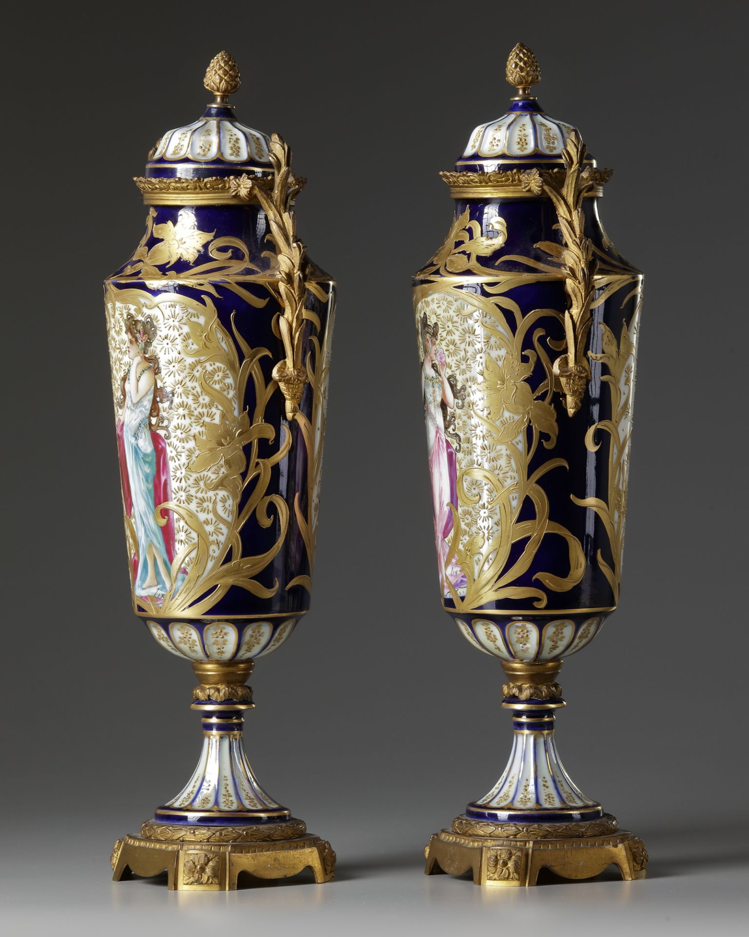 A PAIR OF ART NOUVEAU STYLE VASES, LATE 19TH CENTURY - Image 3 of 4