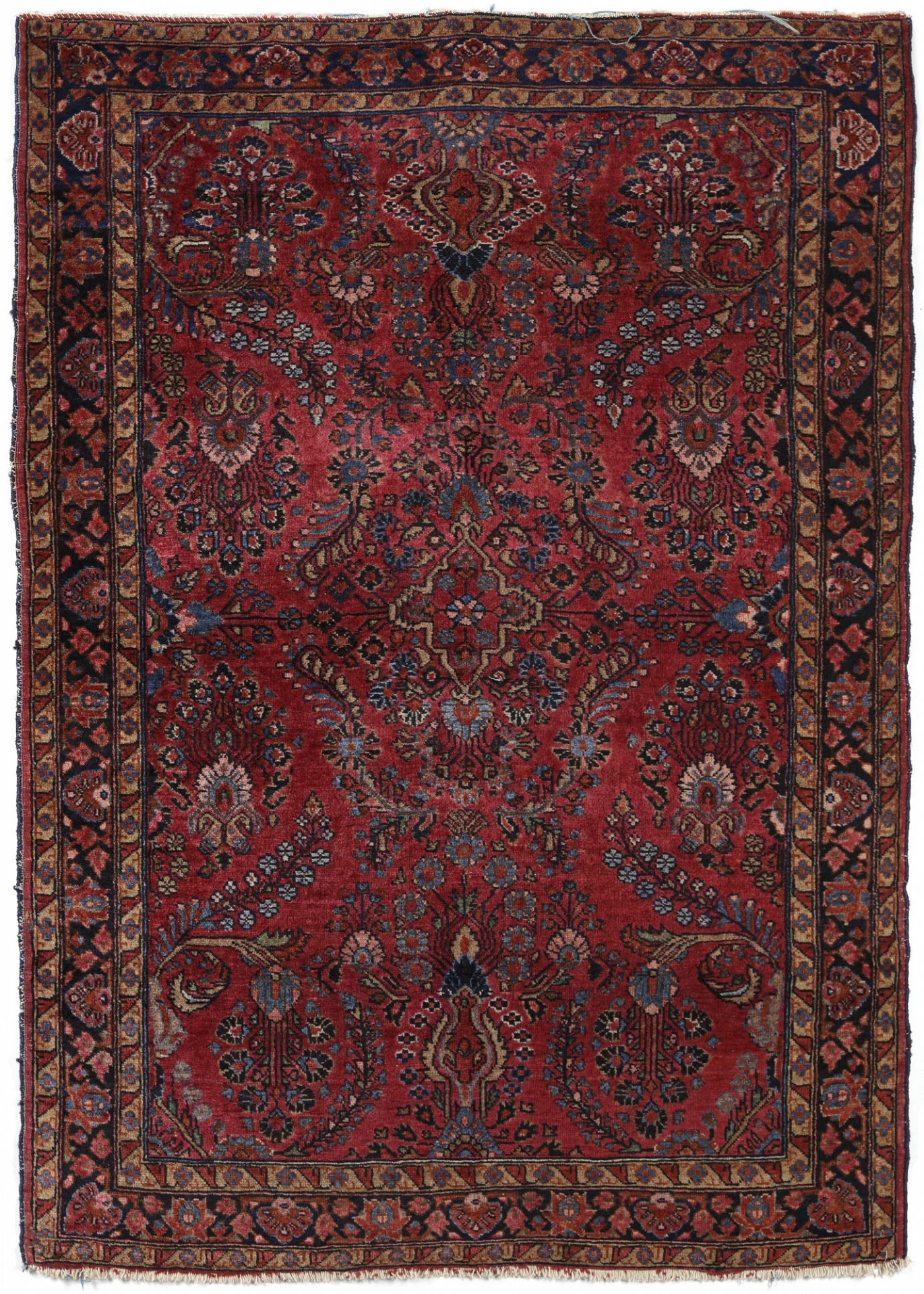 A SAROUK PUSTI RUG, 19TH CENTURY