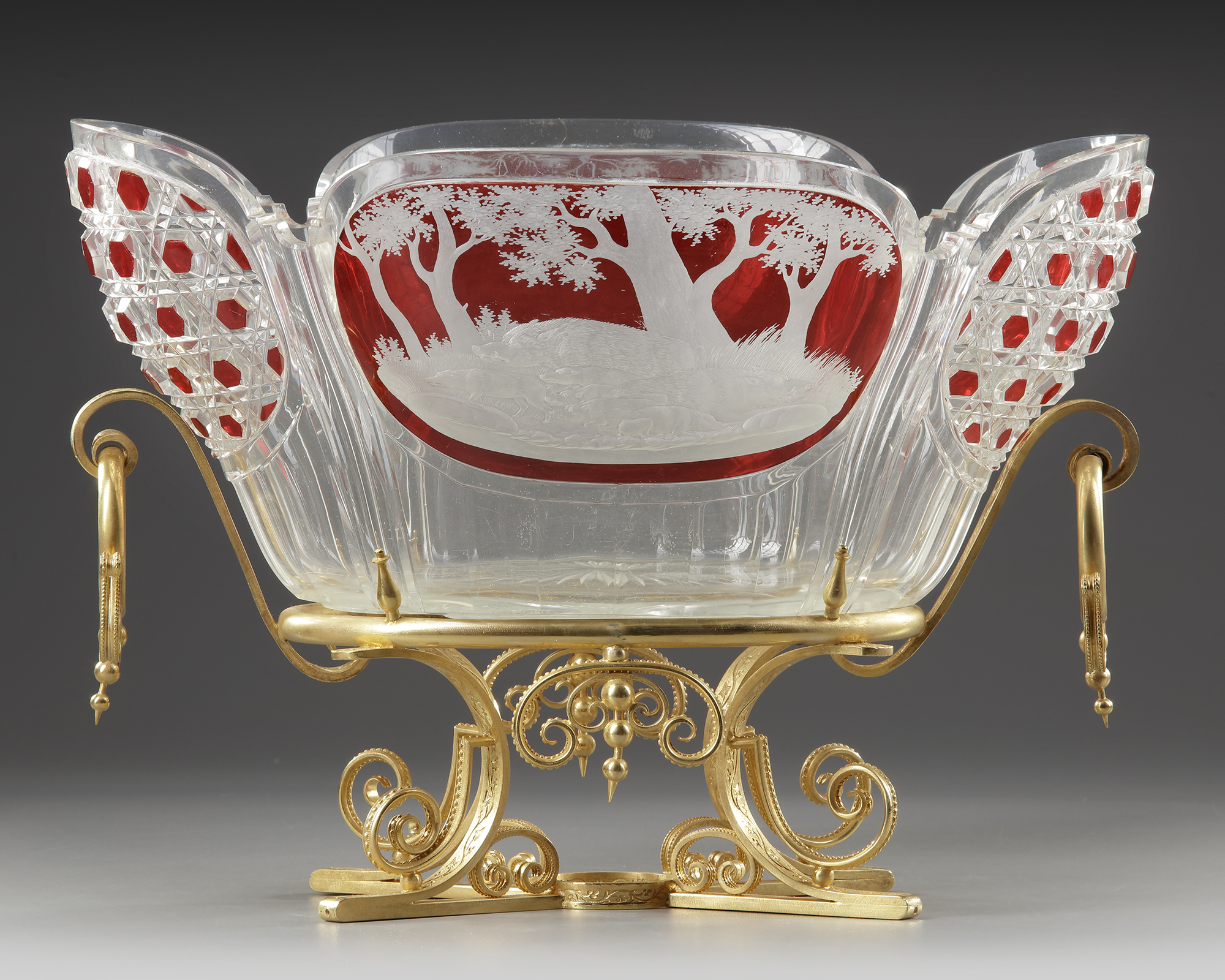 A CRYSTAL CUP, LATE 19TH CENTURY - Image 2 of 5