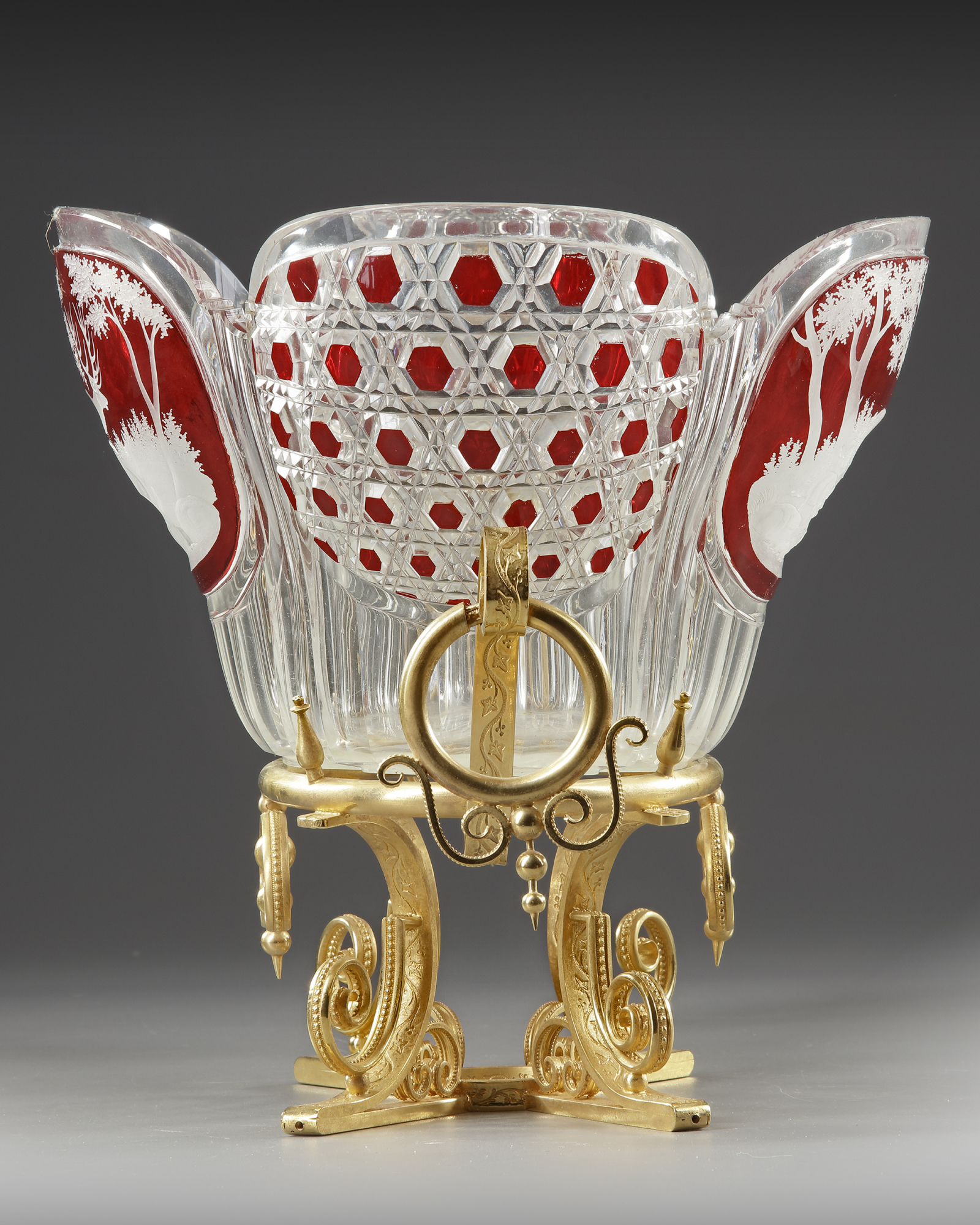 A CRYSTAL CUP, LATE 19TH CENTURY - Image 4 of 5