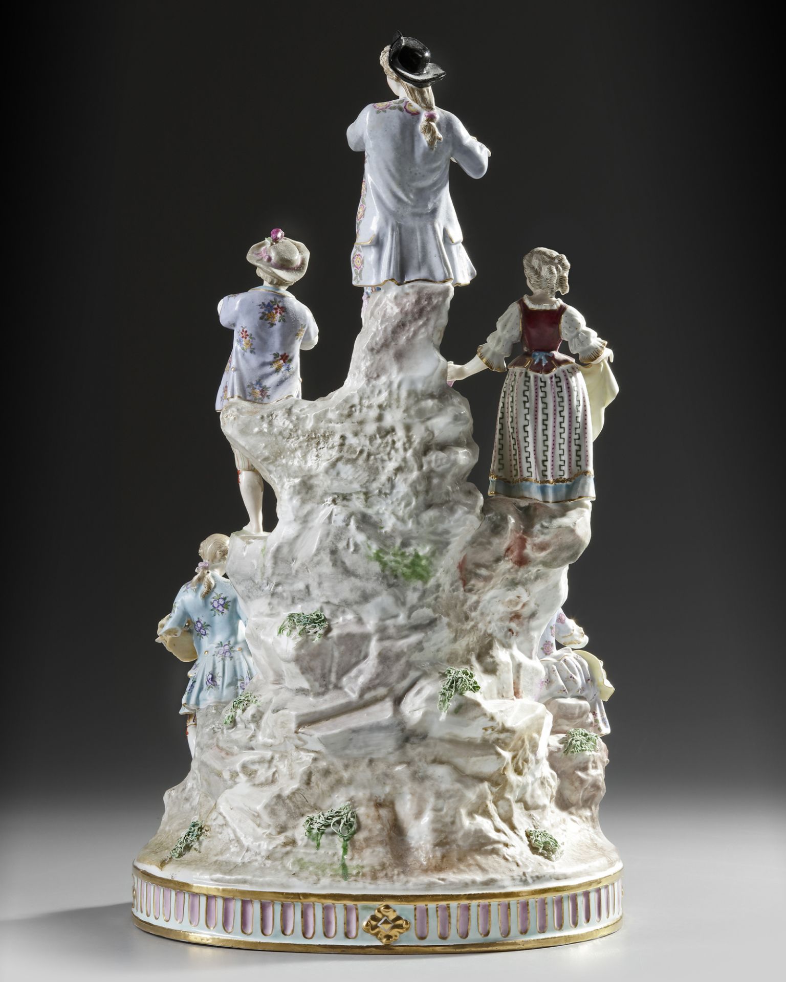 A PORCELAIN GROUP OF FIGURES, 19TH CENTURY - Image 3 of 6