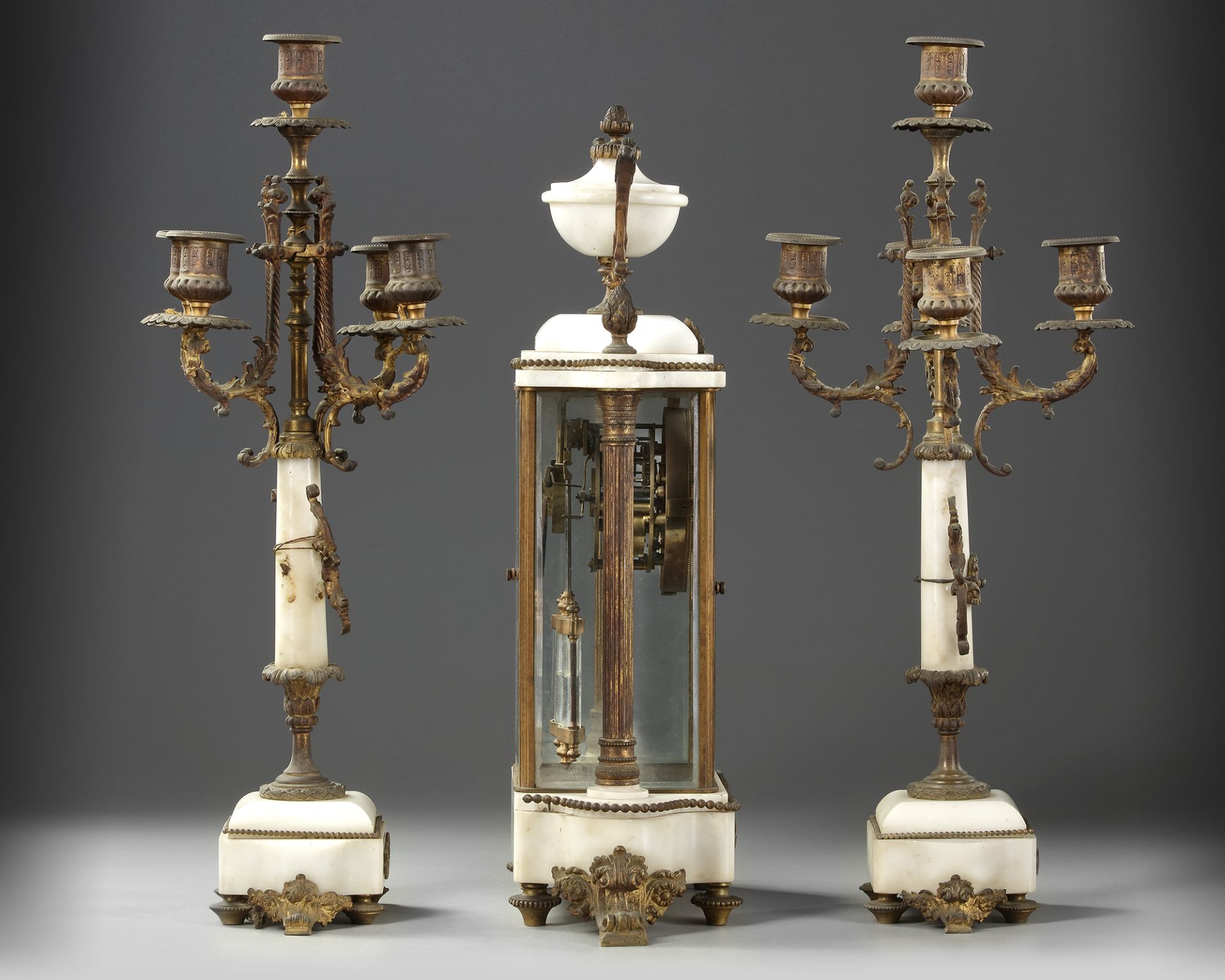 A FRENCH CLOCK SET, LATE 19TH CENTURY - Image 3 of 5