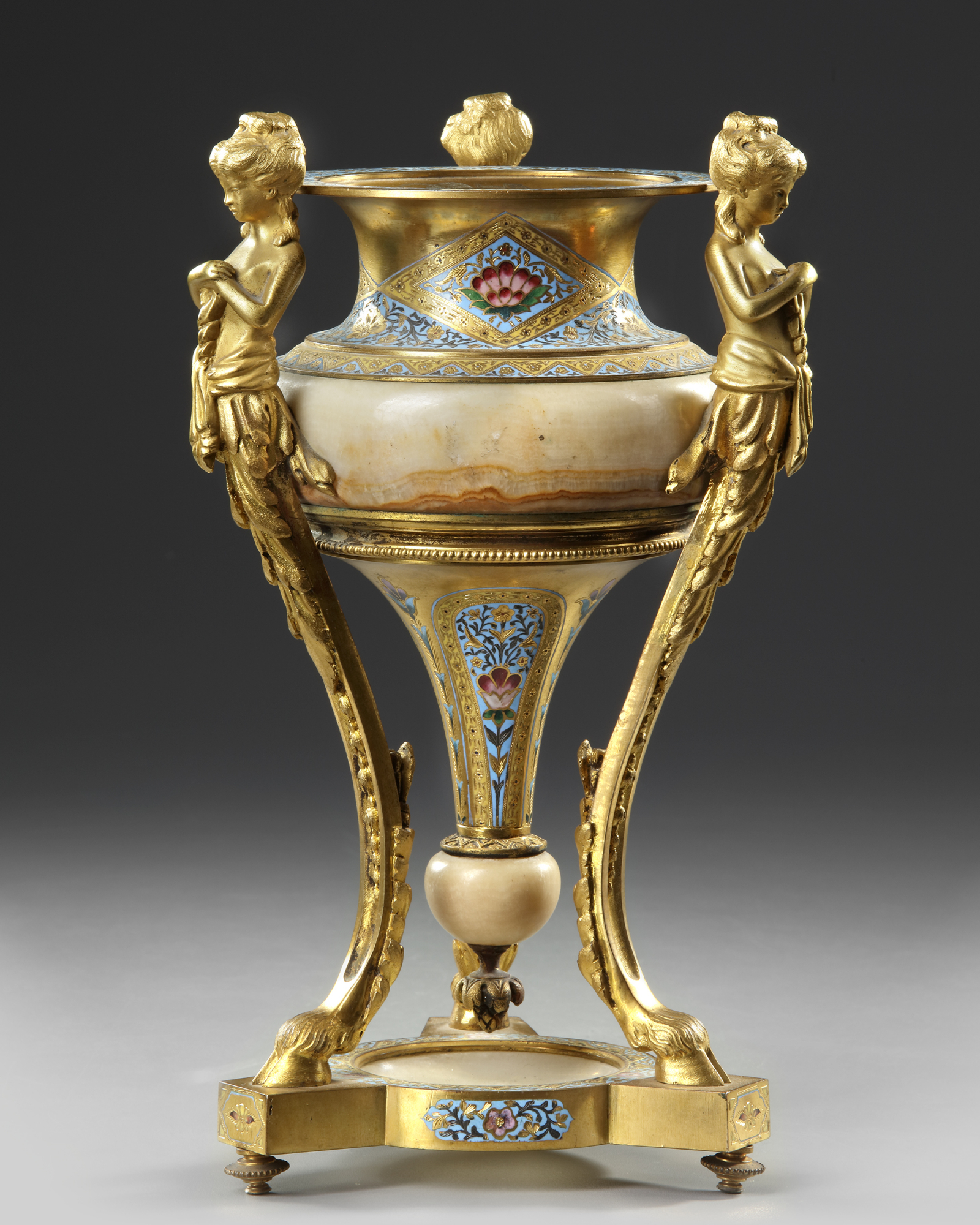 A BRONZE STANDING CUP, 19TH CENTURY