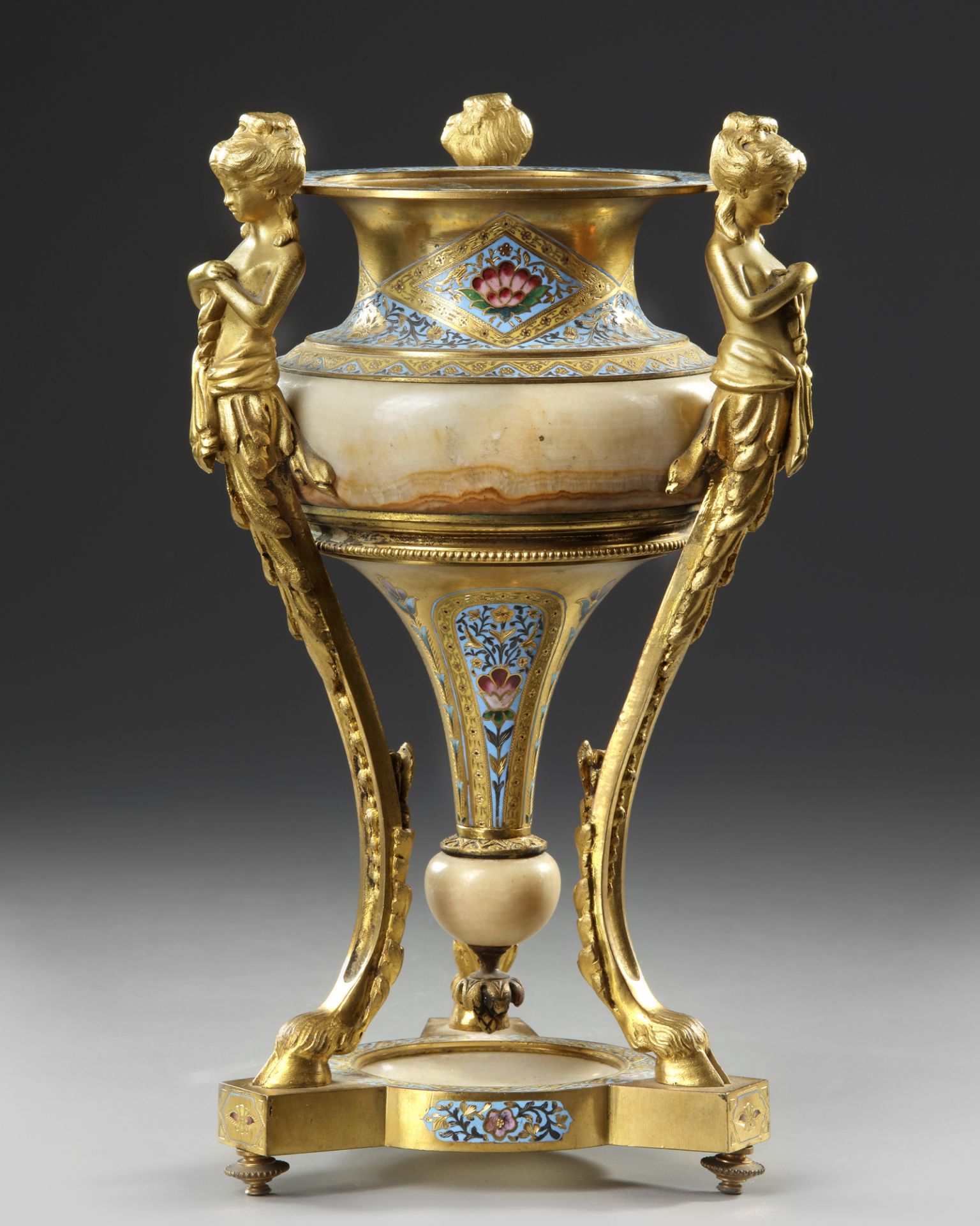 A BRONZE STANDING CUP, 19TH CENTURY