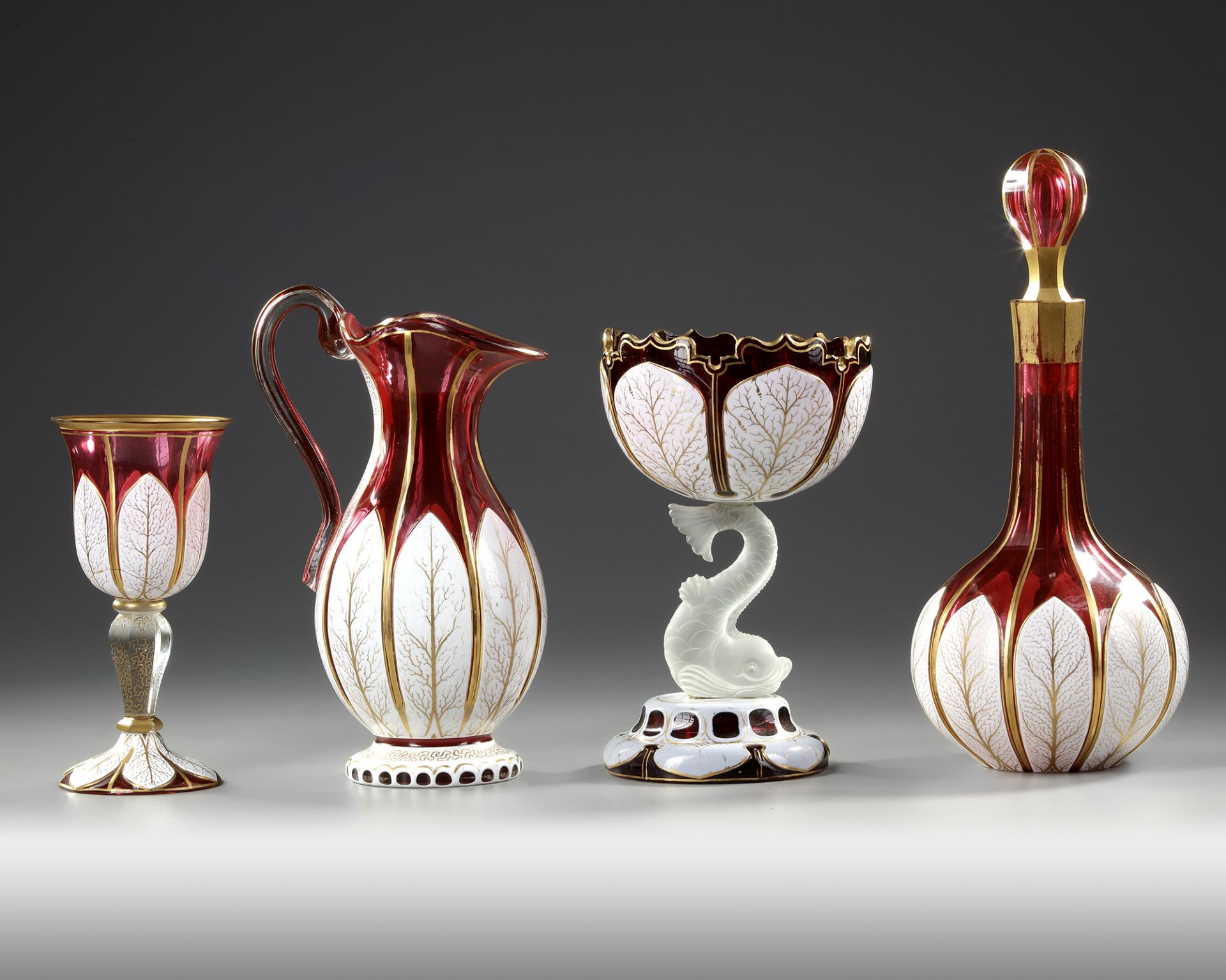 A SET OF BOHEMIAN CRYSTAL OVERLAY, LATE 19TH CENTURY