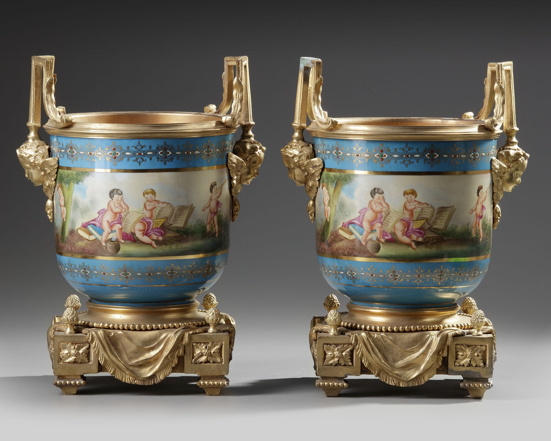 A PAIR OF BLUE VASES, 20TH CENTURY