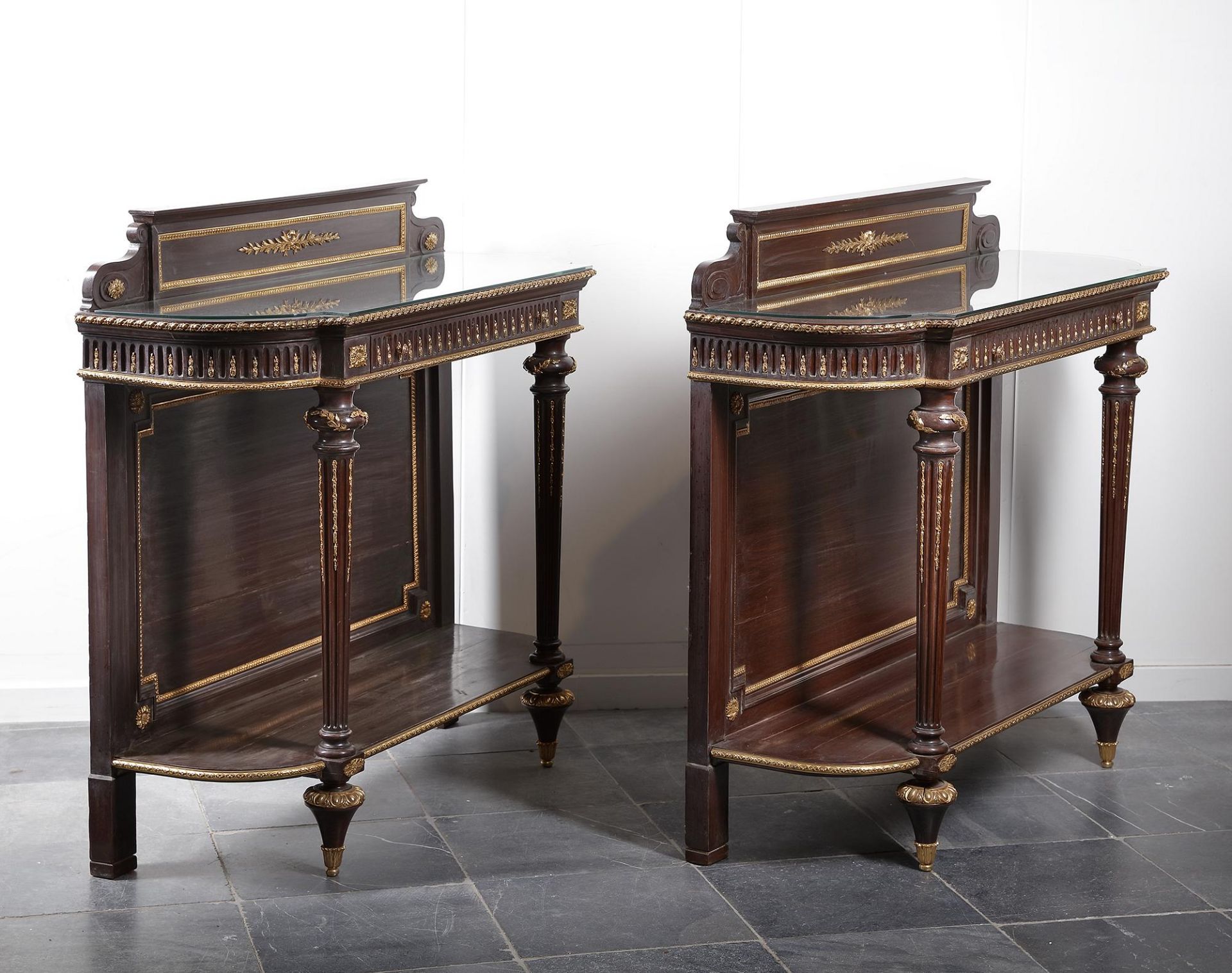 A FRENCH MAHOGANY DINING ROOM SET, 19TH CENTURY - Image 4 of 8