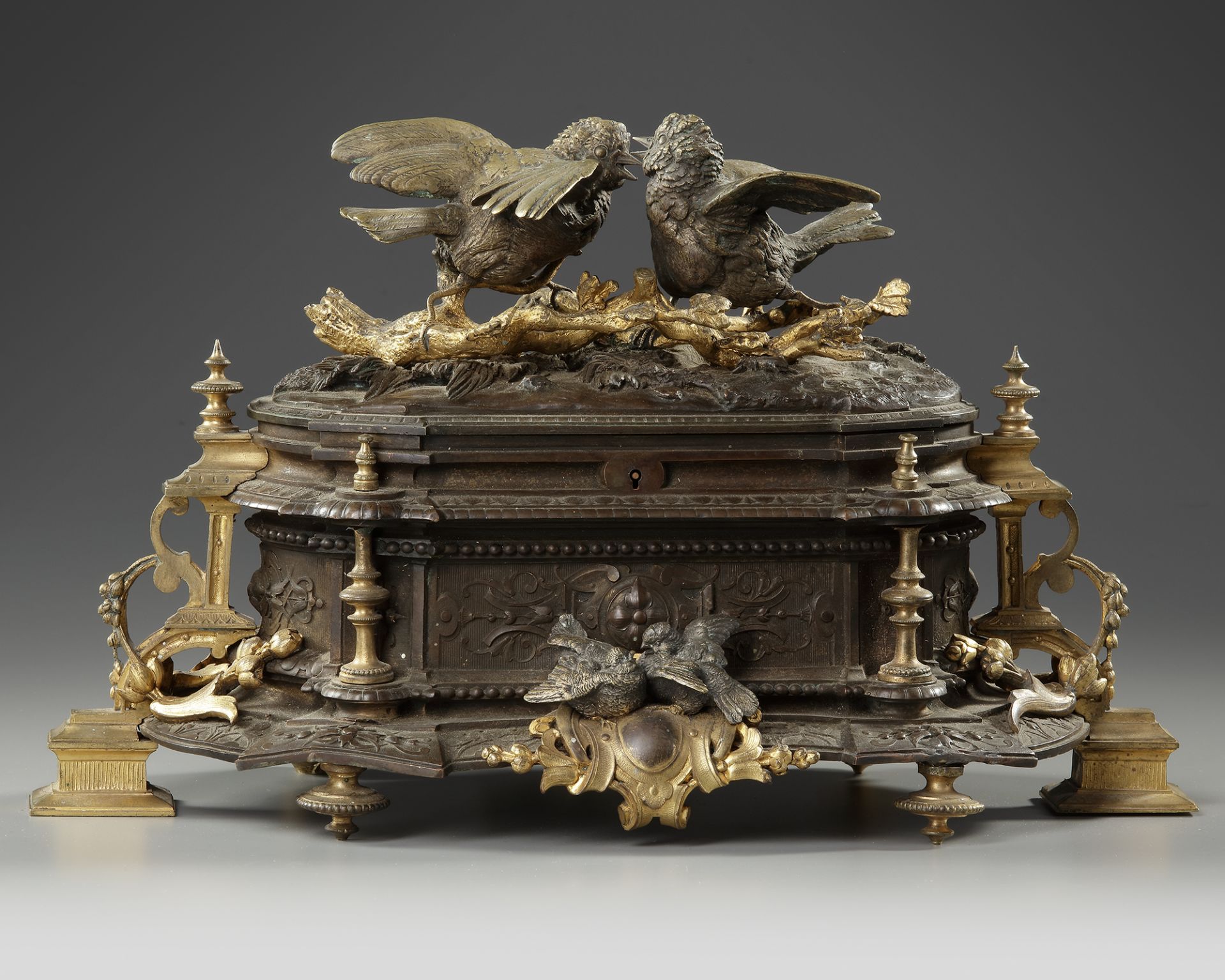 A FRENCH BRONZE AND METAL BOX, 19TH CENTURY - Image 4 of 4