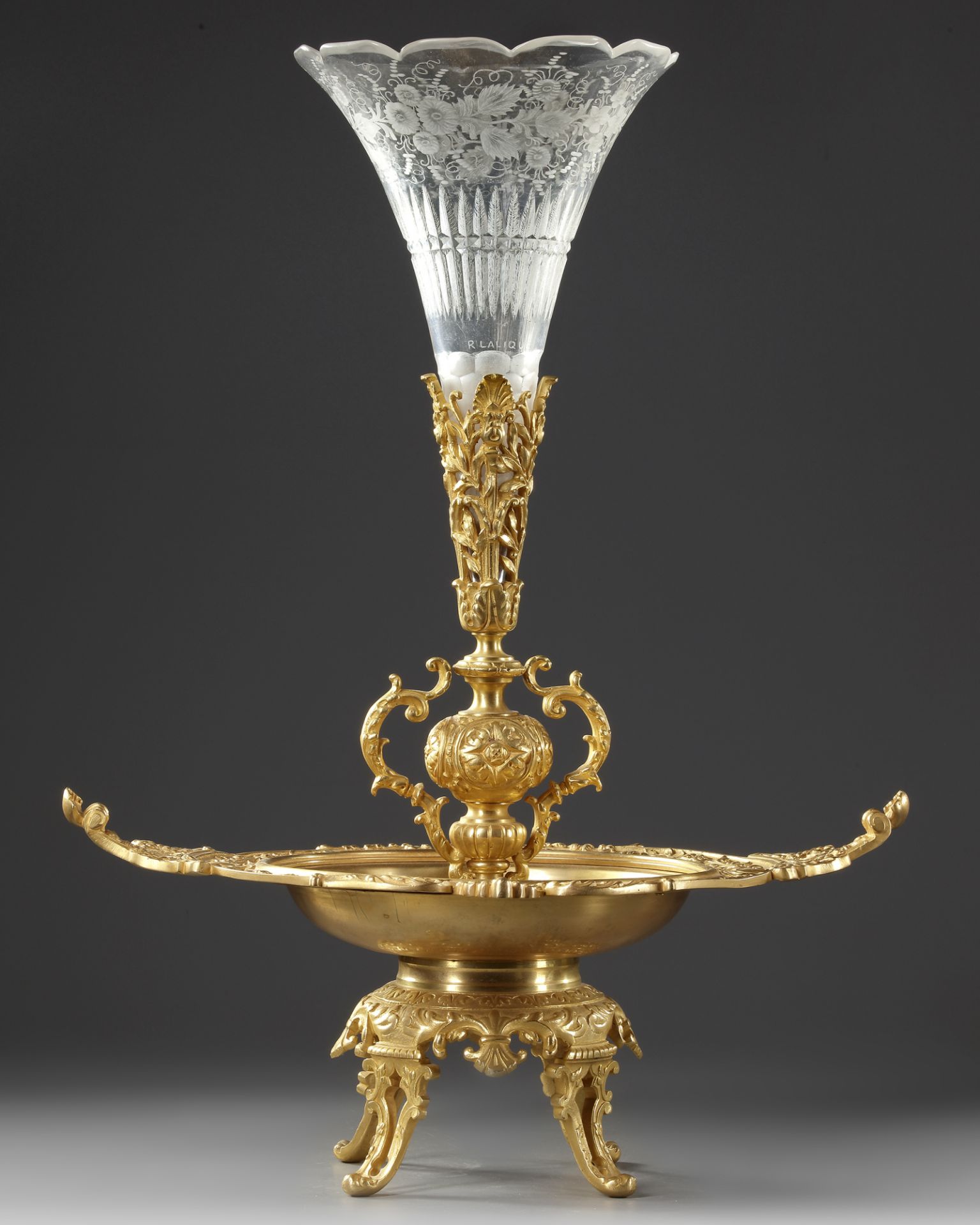 A SOLIFLORE CENTERPIECE, LATE 19TH CENTURY