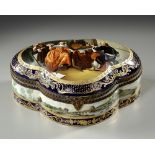 A PORCELAIN JEWELRY BOX, 19TH CENTURY