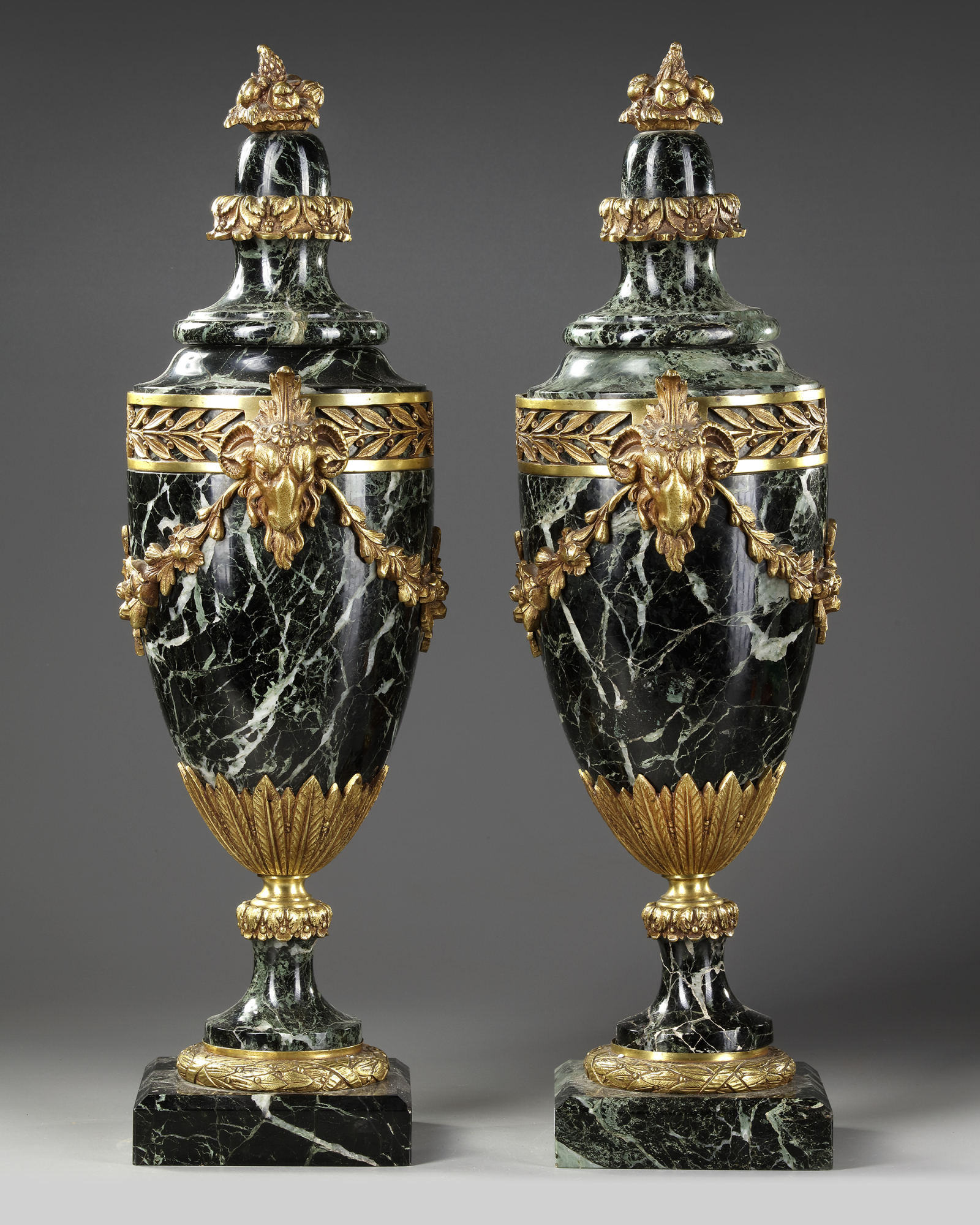 A PAIR OF MARBLE CASSOLETTES, FRANCE, 19TH CENTURY - Image 2 of 3