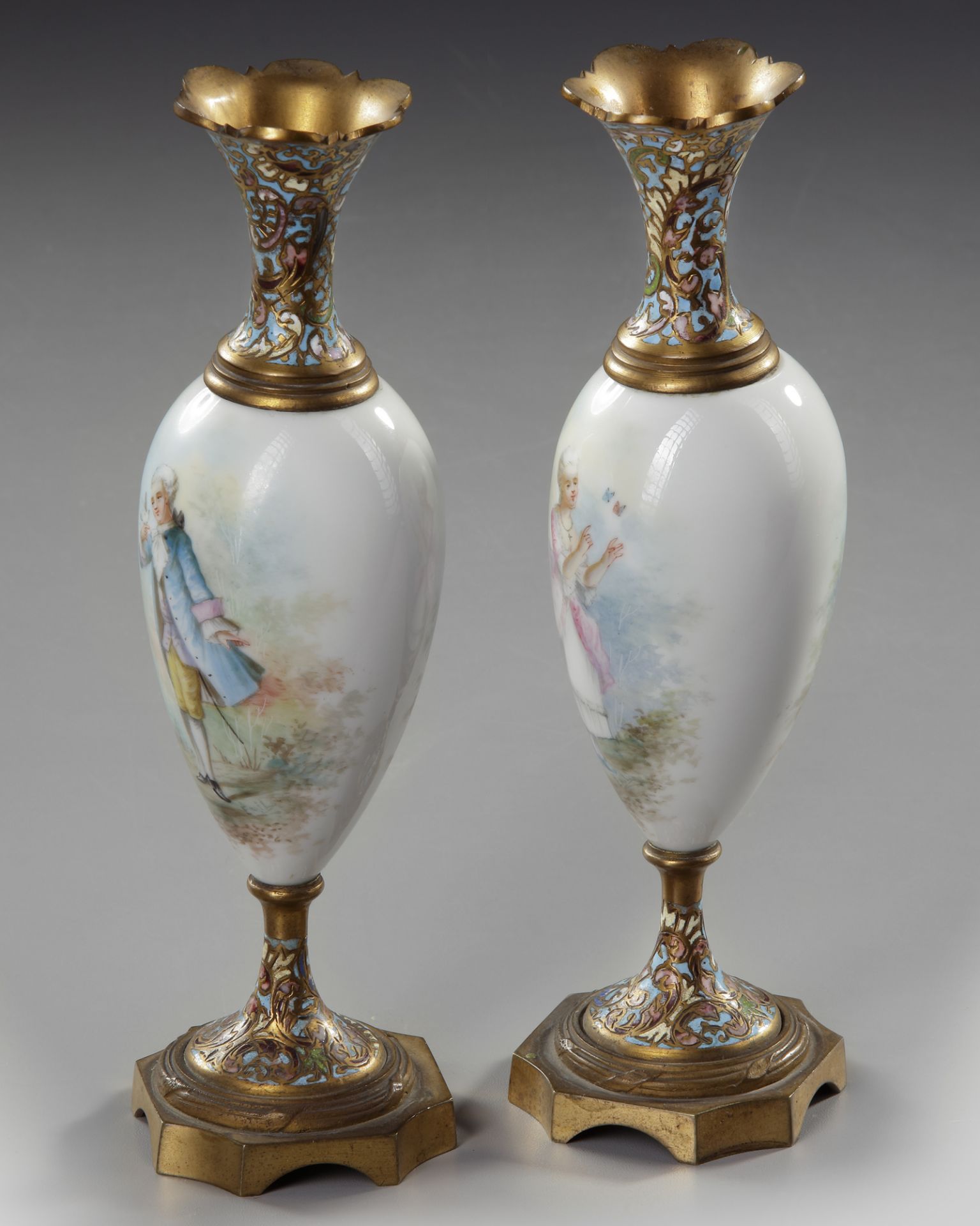 A PAIR OF FRENCH SMALL VASES, 19TH CENTURY - Image 3 of 3