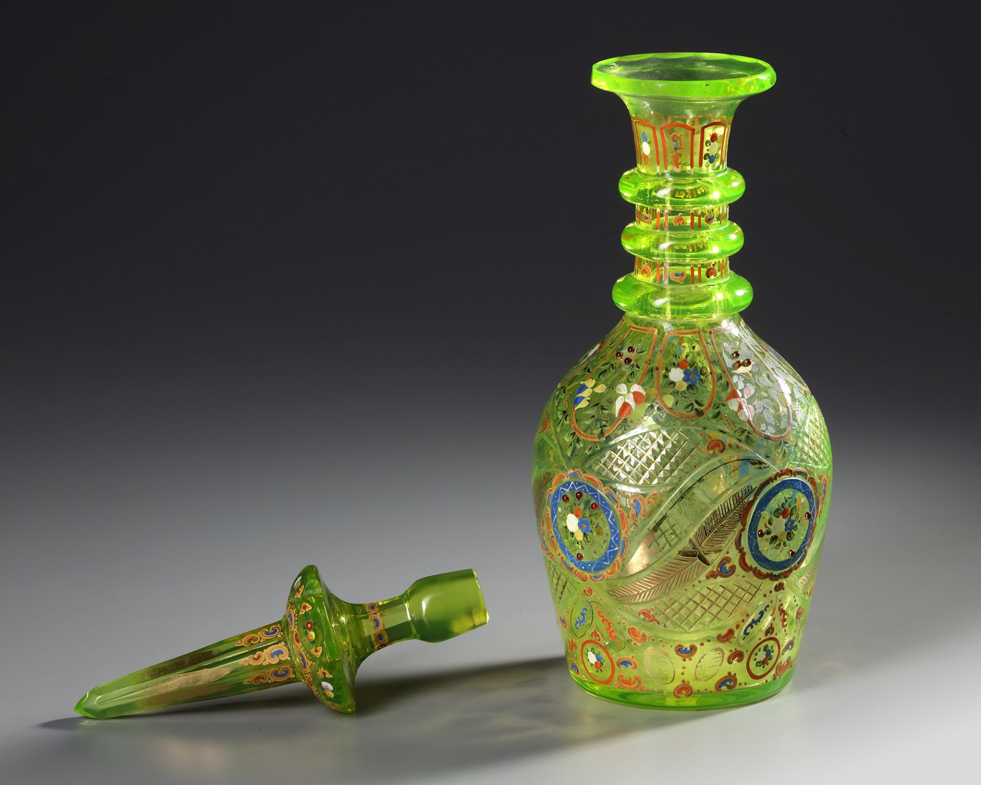 A BOHEMAIN CRYSTAL BALUSTER CARAFE, LATE 19TH CENTURY - Image 2 of 2