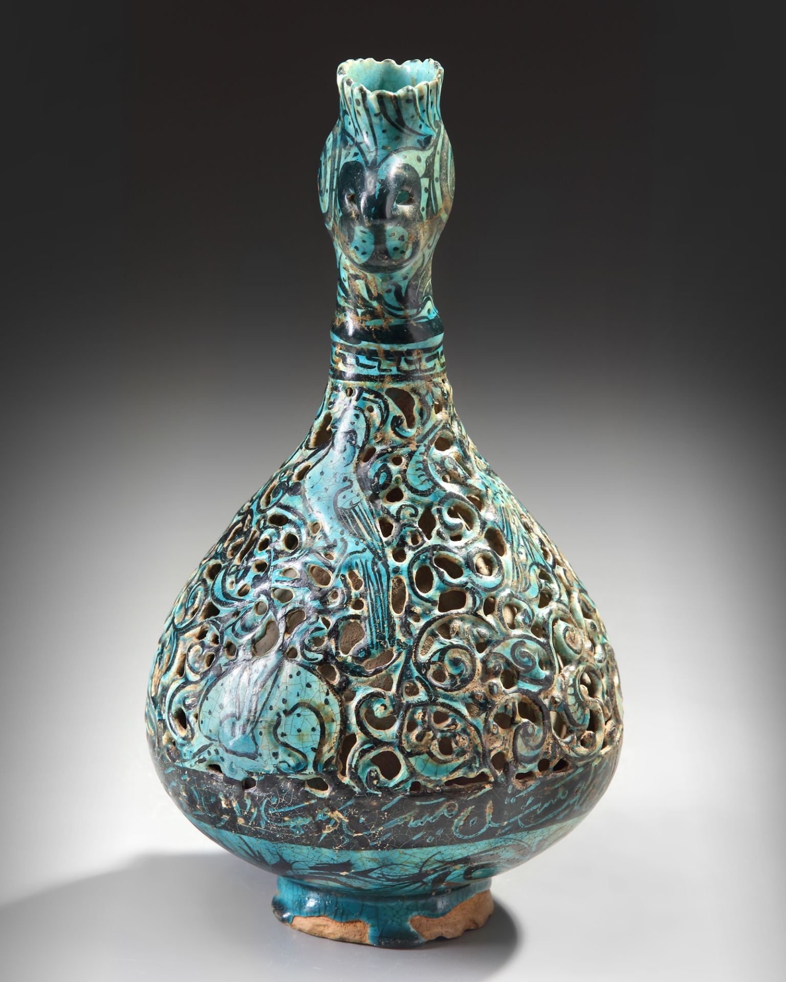 A RARE FRITWARE OPENWORK DECORATED RETICULATED EWER WITH ROOSTER HEAD, PERSIA, 13TH CENTURY - Image 3 of 16