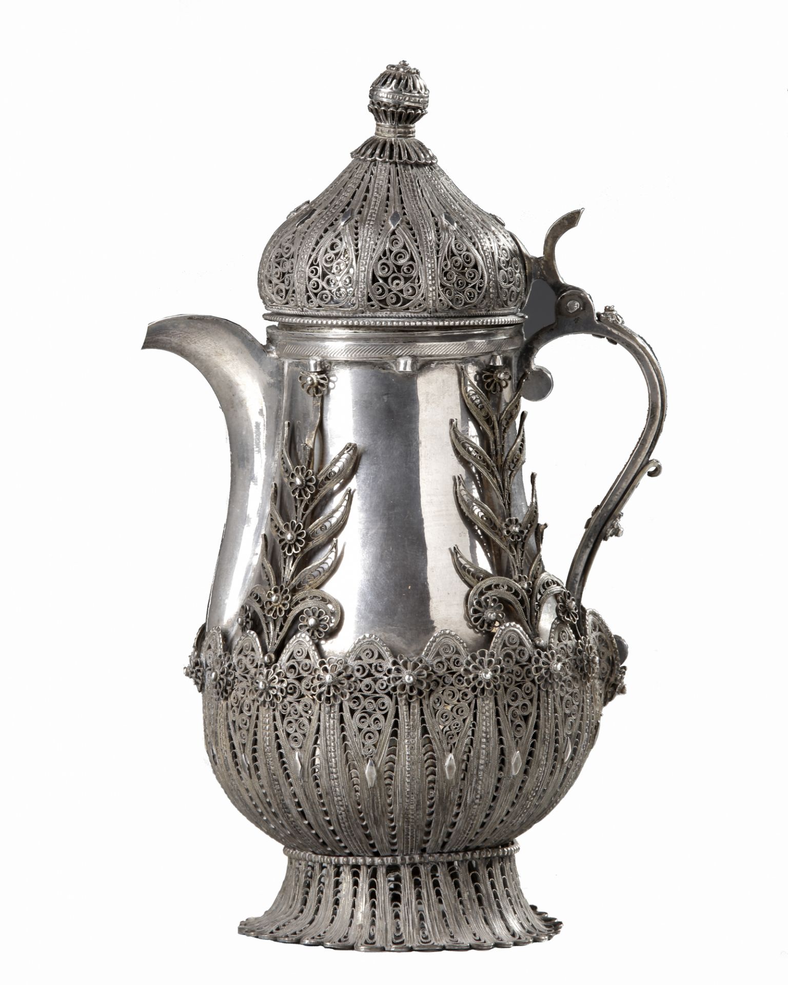 AN OTTOMAN SILVER FILIGREE COFFEE POT, 19TH CENTURY