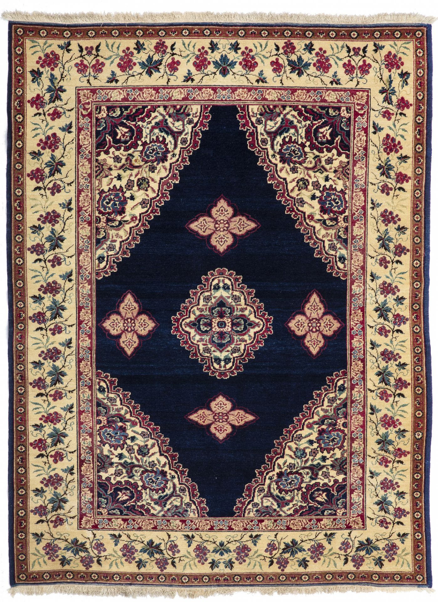 A FERAHAN RUG, EARLY 20TH CENTURY