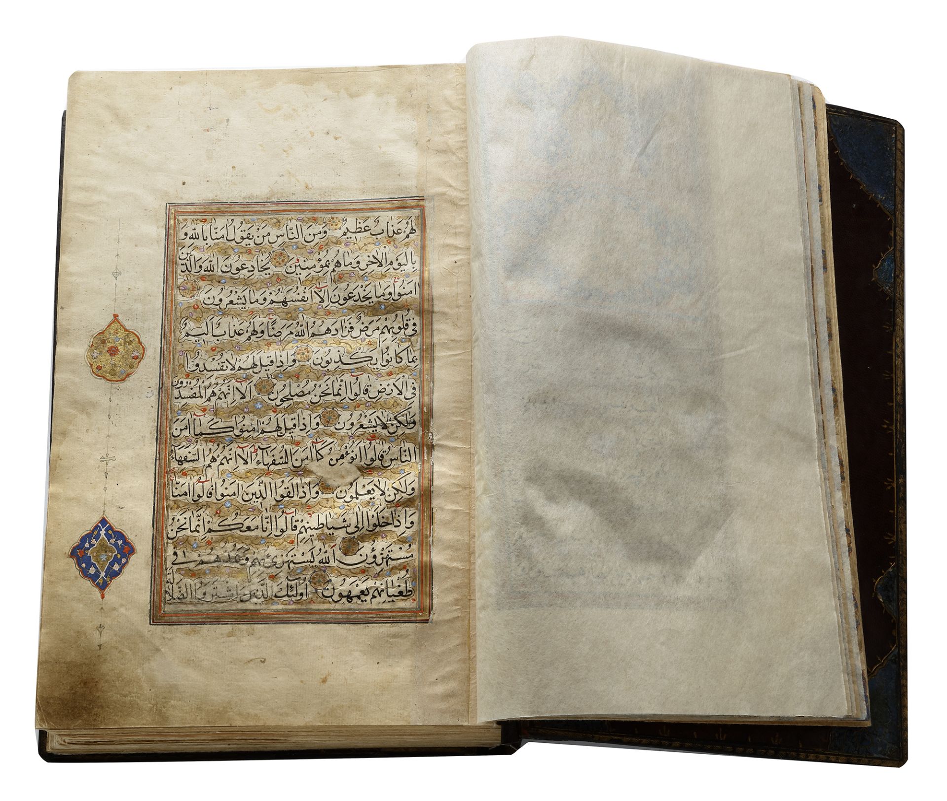 A LARGE ILLUMINATED QURAN, COPIED BY ABDULLAH AL-HUSAYNI, PERSIA, SAFAVID, SHIRAZ, 16TH CENTURY - Image 13 of 21