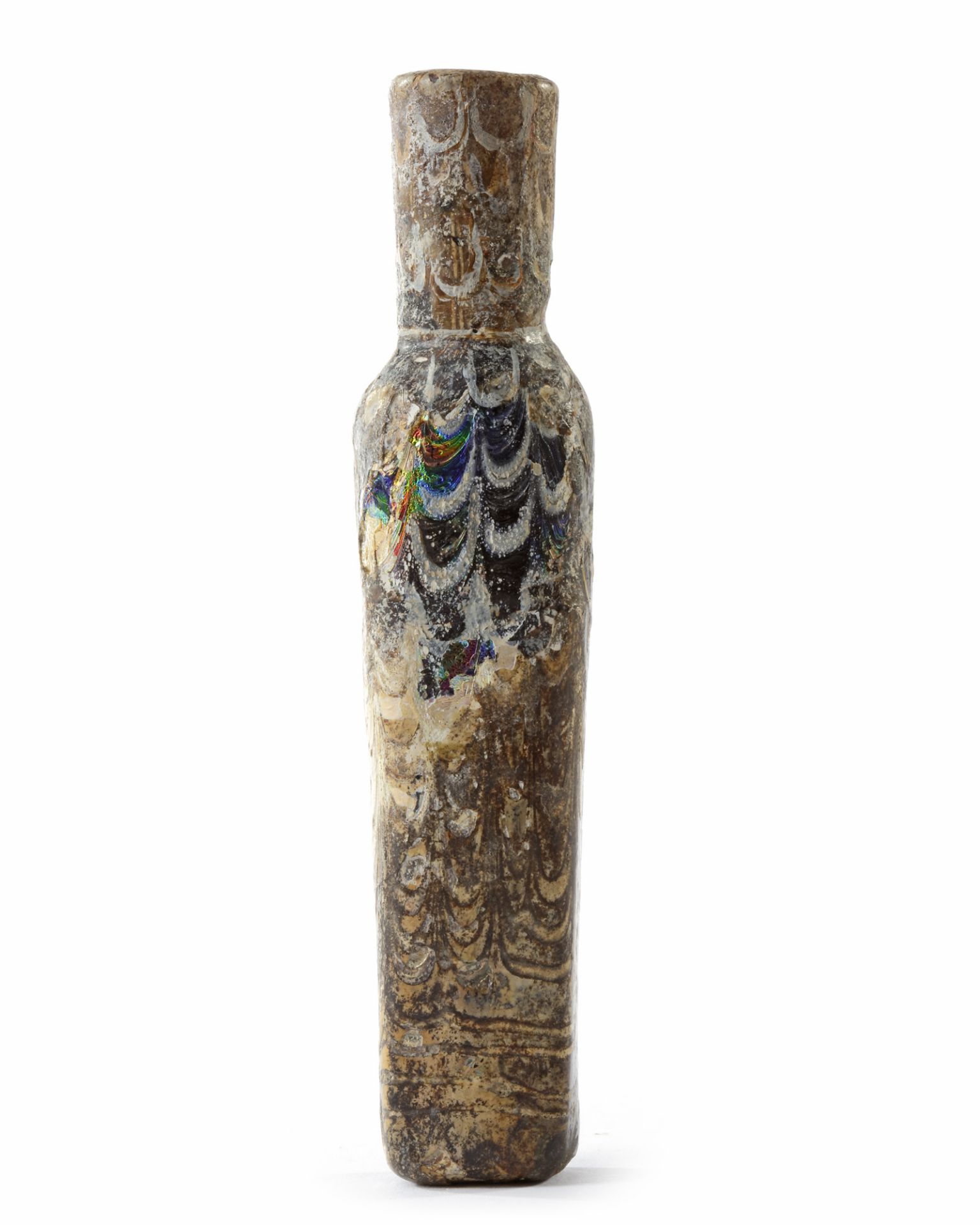 AN EARLY ISLAMIC GLASS BOTTLE EGYPT OR SYRIA, 7TH-8TH CENTURY - Image 2 of 5