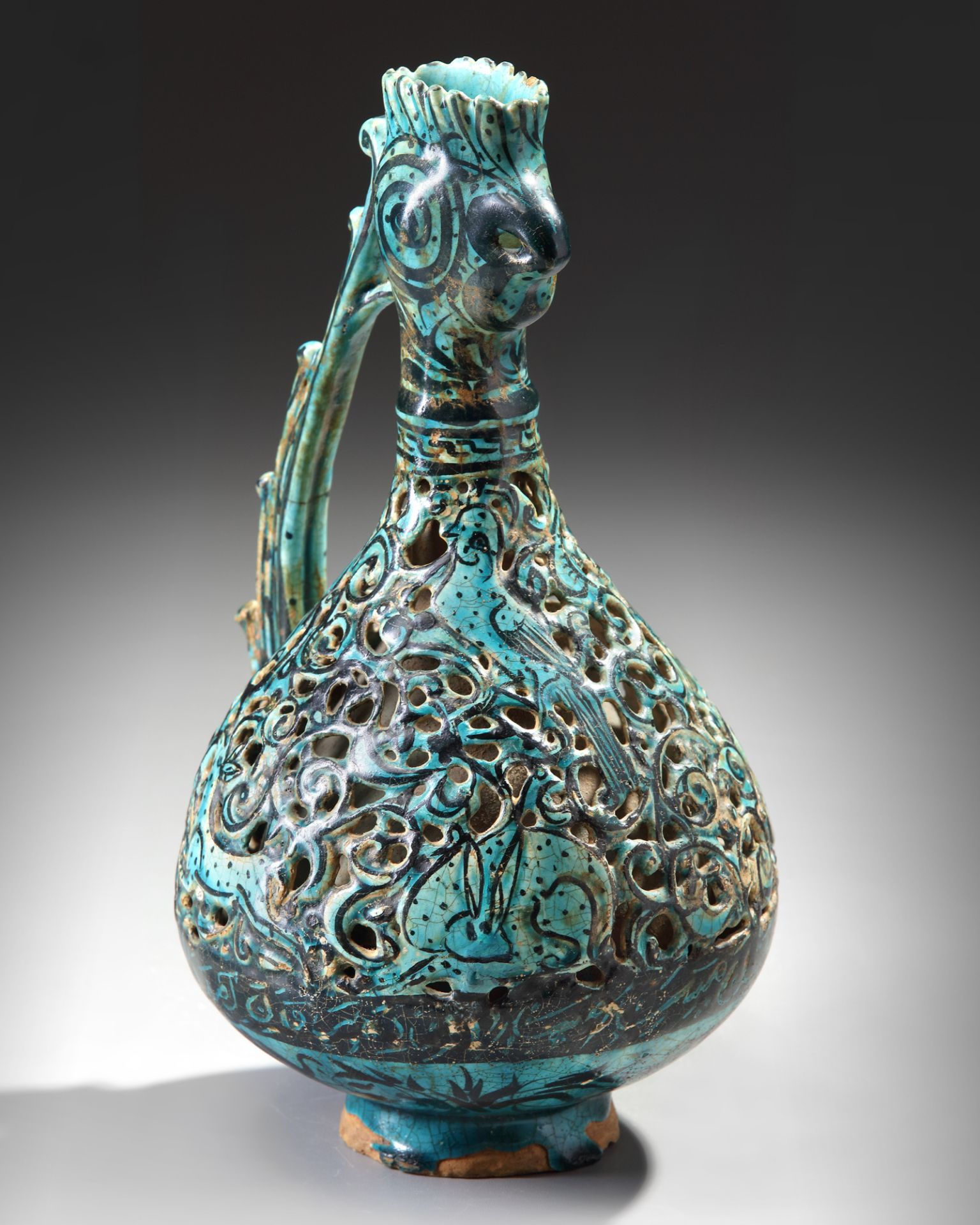 A RARE FRITWARE OPENWORK DECORATED RETICULATED EWER WITH ROOSTER HEAD, PERSIA, 13TH CENTURY - Image 7 of 16