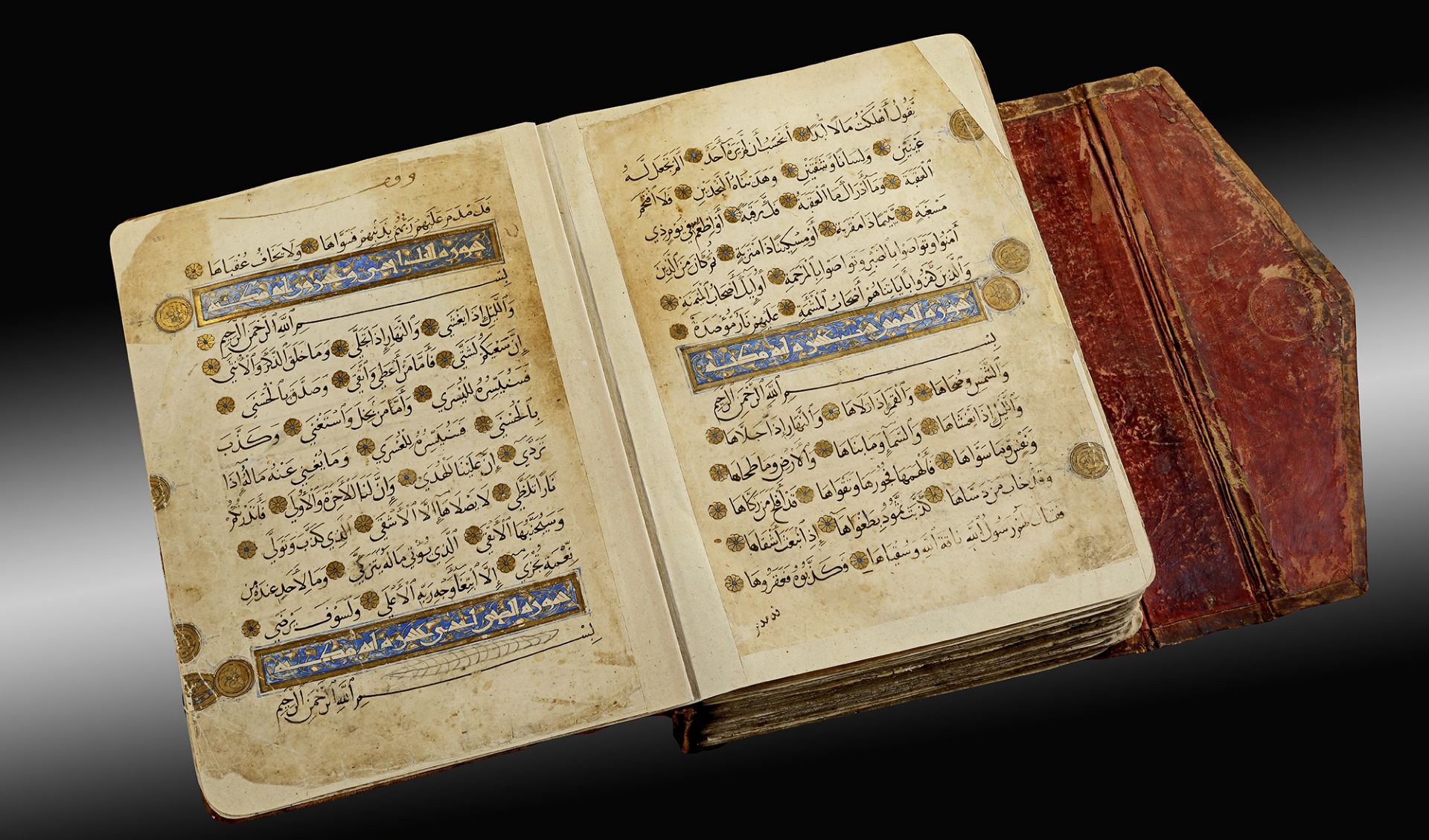 A MAMLUK QURAN (THE BAHRI DYNASTY) ATTRIBUTED TO SANDAL (ABU BAKR) SCHOOL OR STYLE, 1250-1382 AD - Image 6 of 34