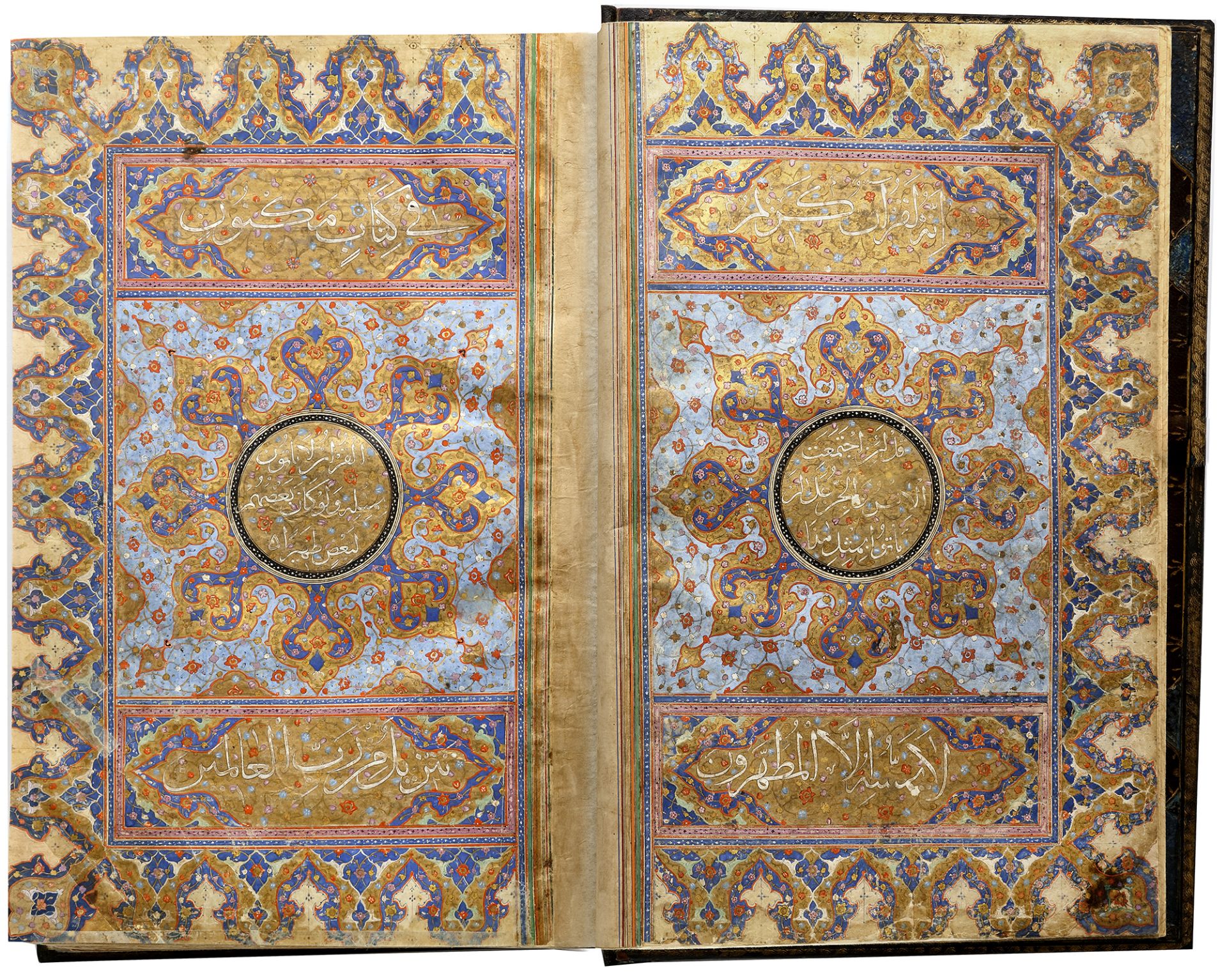 A LARGE ILLUMINATED QURAN, COPIED BY ABDULLAH AL-HUSAYNI, PERSIA, SAFAVID, SHIRAZ, 16TH CENTURY - Image 2 of 21