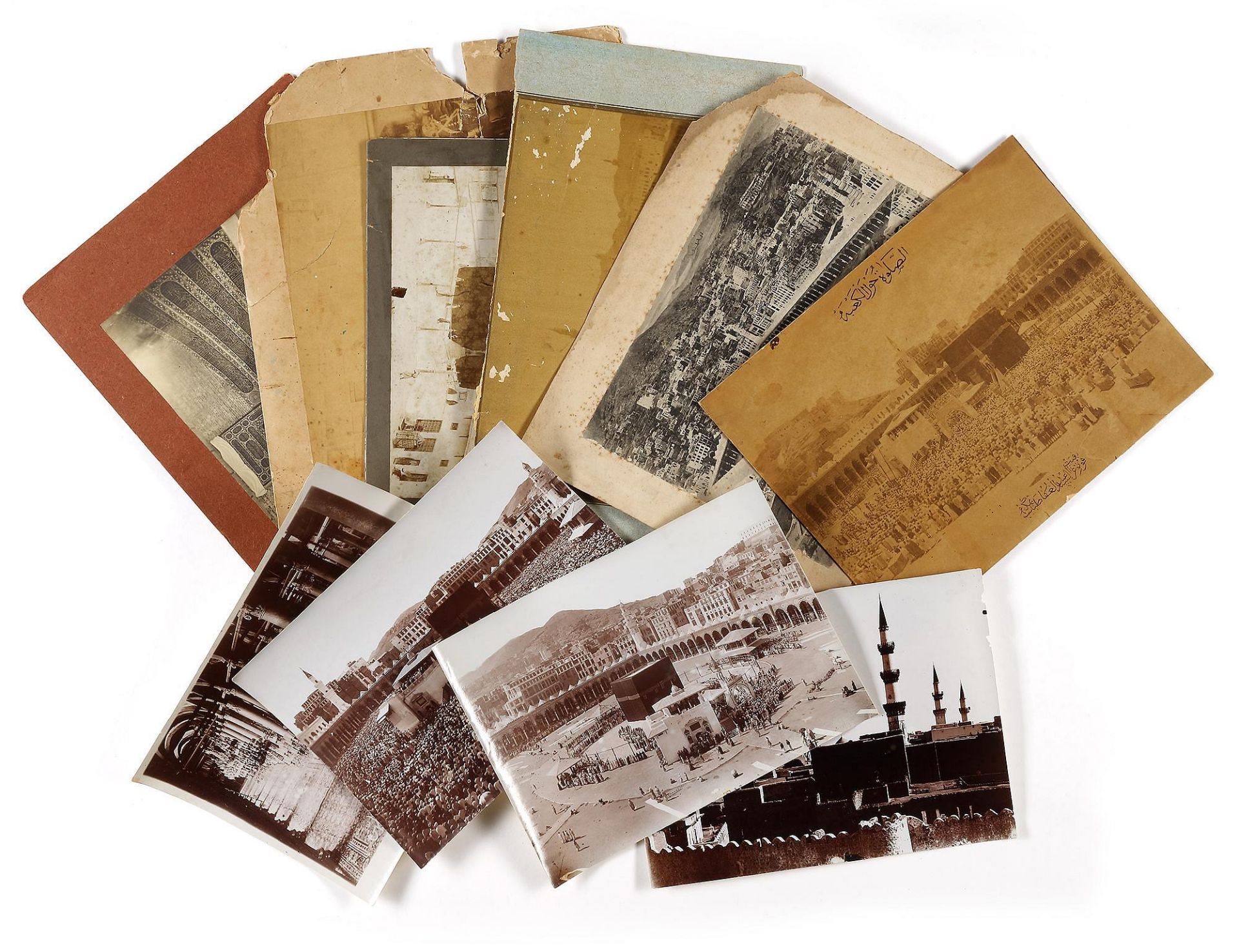 A MAGNIFICENT GROUP OF ORIGINAL PHOTOGRAPHS OF THE GREAT MOSQUE OF MECCA AND OTHERS, BETWEEN 1882-1 - Image 4 of 6