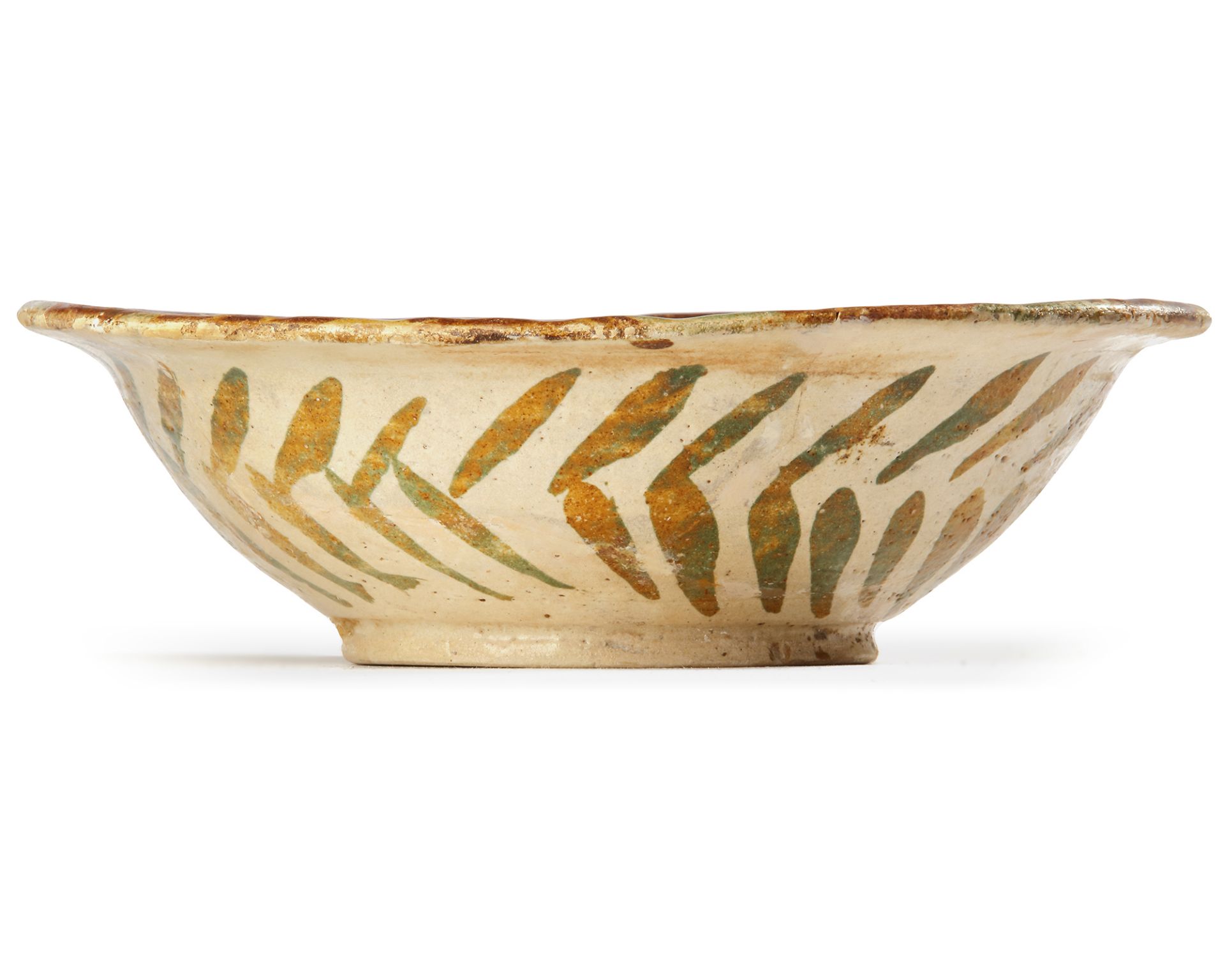 A FIGURAL ABBASID LUSTRE BOWL, MESOPOTAMIA OR CENTRAL ASIA, 9TH CENTURY - Image 3 of 8