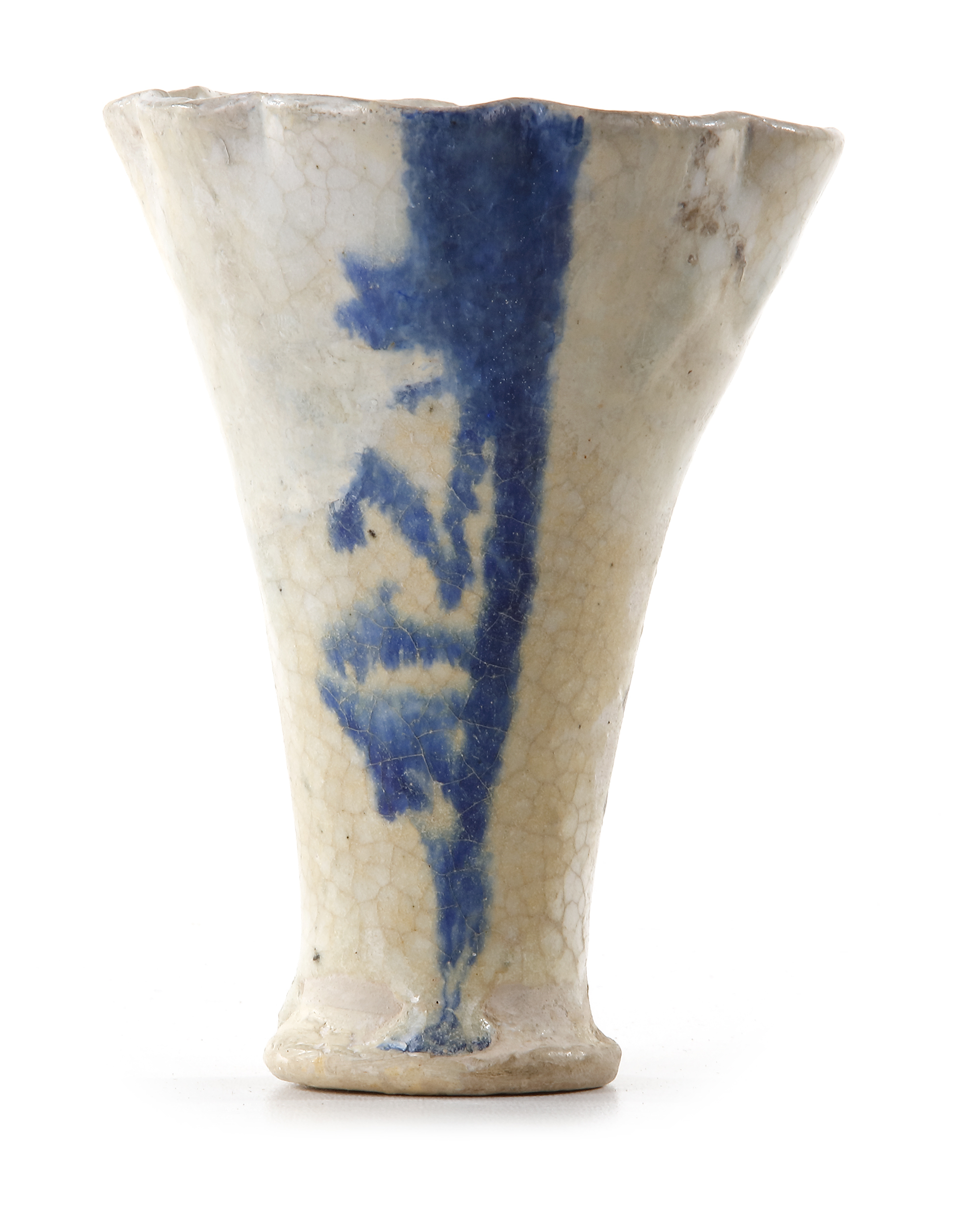 AN ABBASID CALLIGRAPHIC POTTERY CUP, MESOPOTAMIA, 9TH CENTURY - Image 4 of 8