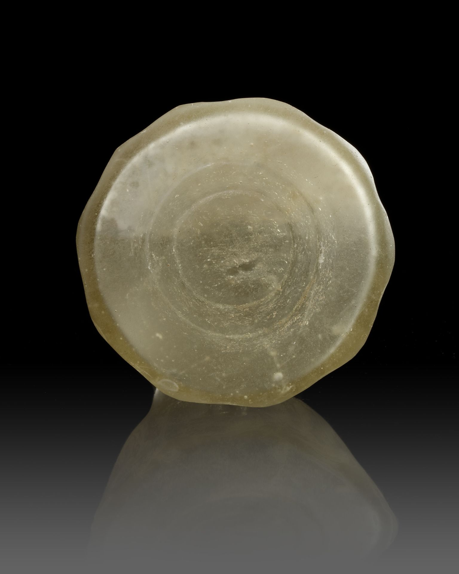 A WHEEL-CUT CLEAR GLASS BOTTLE NORTH EAST PERSIA, 9TH-10TH CENTURY - Image 9 of 9