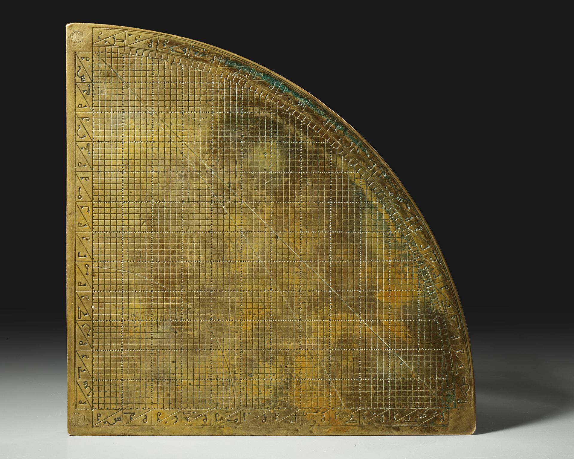 A PREVIOUSLY UNRECORDED EARLY MAMLUK BRASS ASTROLABE-QUADRANT, SIGNED BY MUHAMMAD B. AHMAD AL-MIZZI - Image 4 of 9