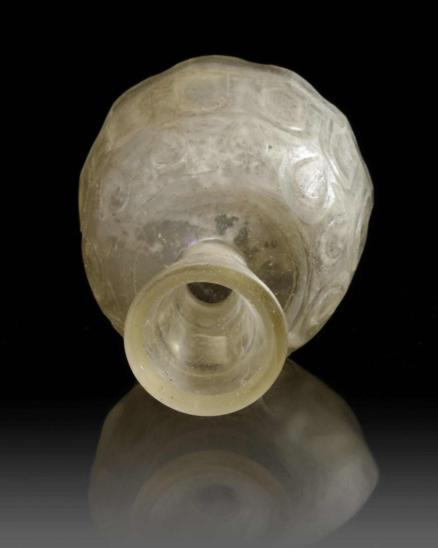 A WHEEL-CUT CLEAR GLASS BOTTLE NORTH EAST PERSIA, 9TH-10TH CENTURY - Image 8 of 9