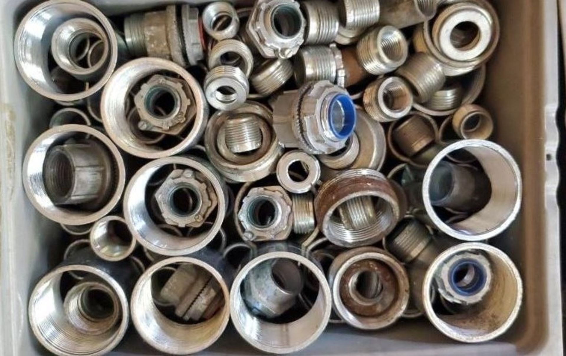 Lot of (4) Trays of Conduit Connectors - Image 5 of 5