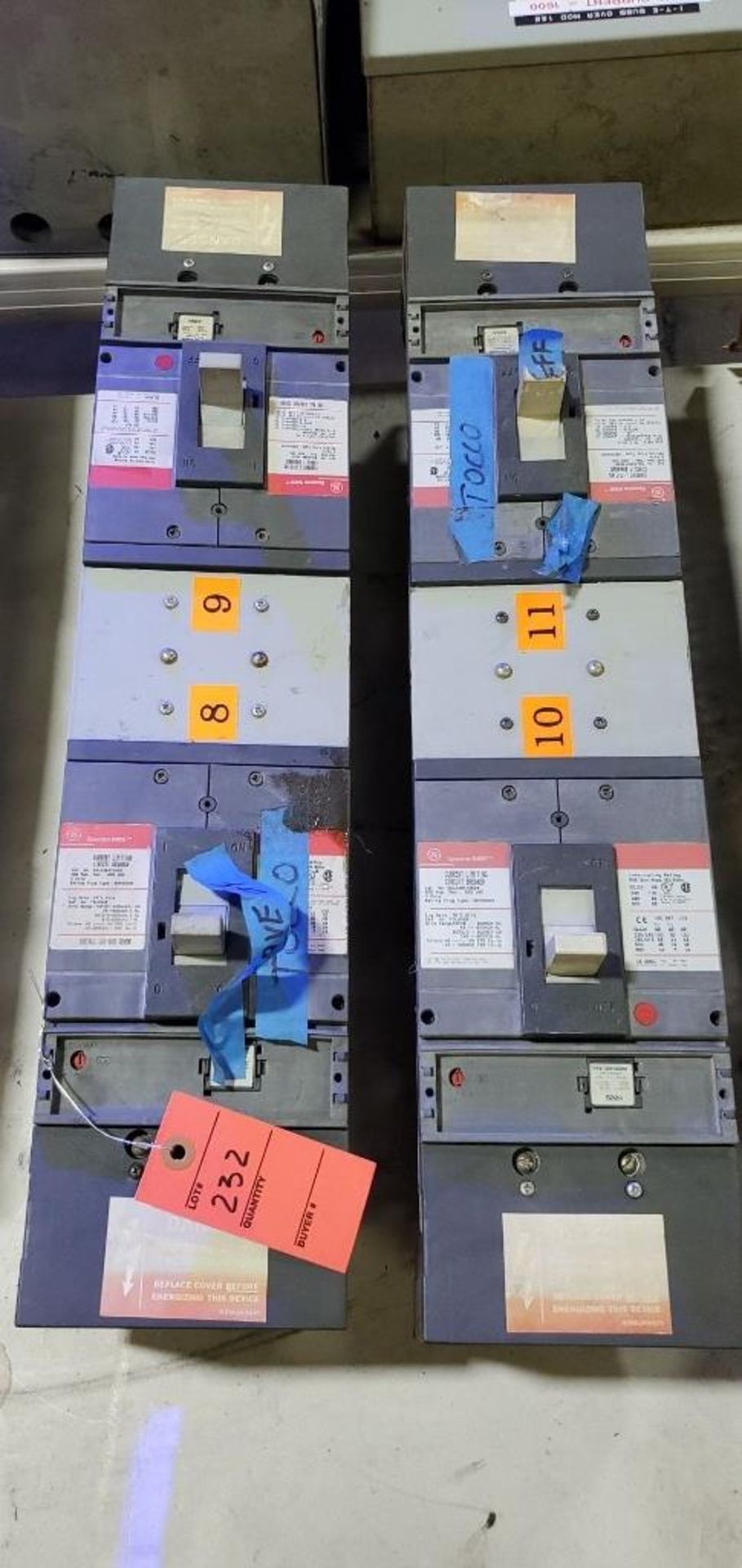 (4) 600AMP Circuit Breakers