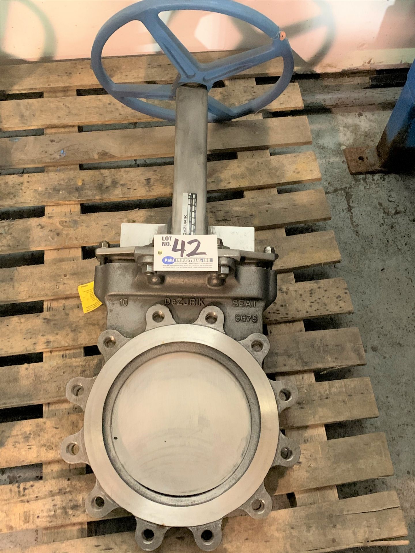 DeZurik 9" Stainless Knife Gate Valve with Wheel, Part No. 9390936R001 NEW