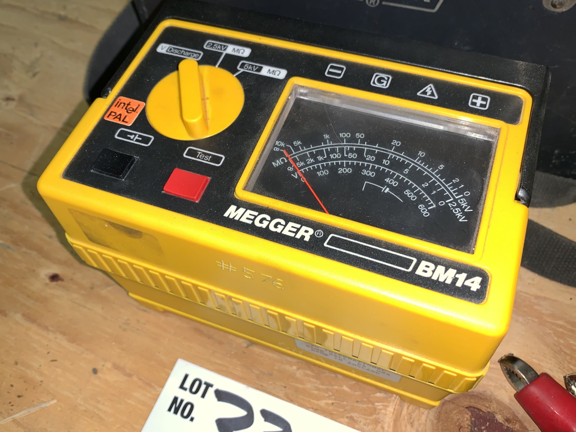 Megger BM-14 Tester with Case - Image 2 of 2