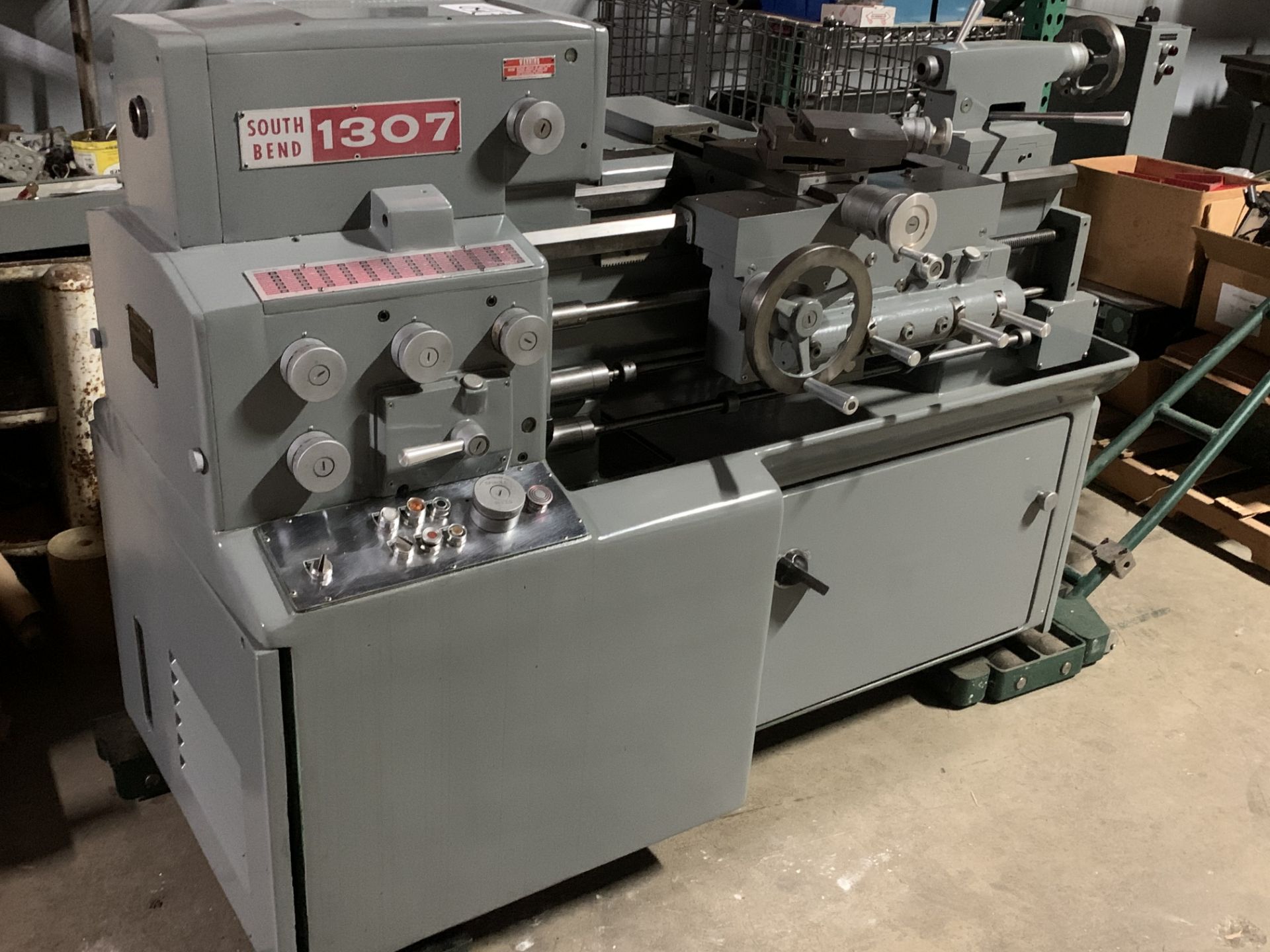 South Bend 13" x 20" Toolroom Lathe Model CL-1307LS - Image 2 of 7