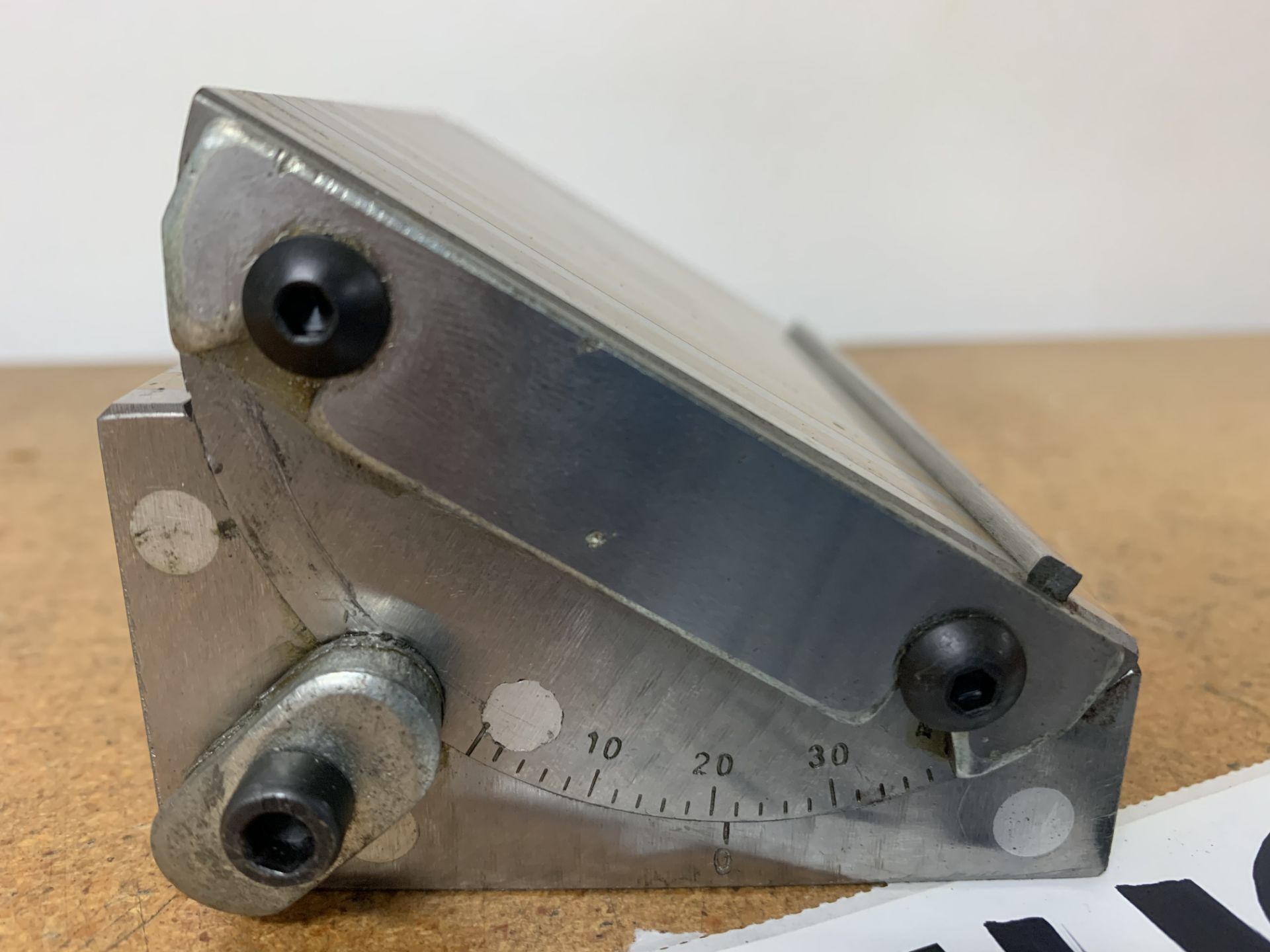 Magnetic Adjustable Angle Block 30 Degree - Image 3 of 3