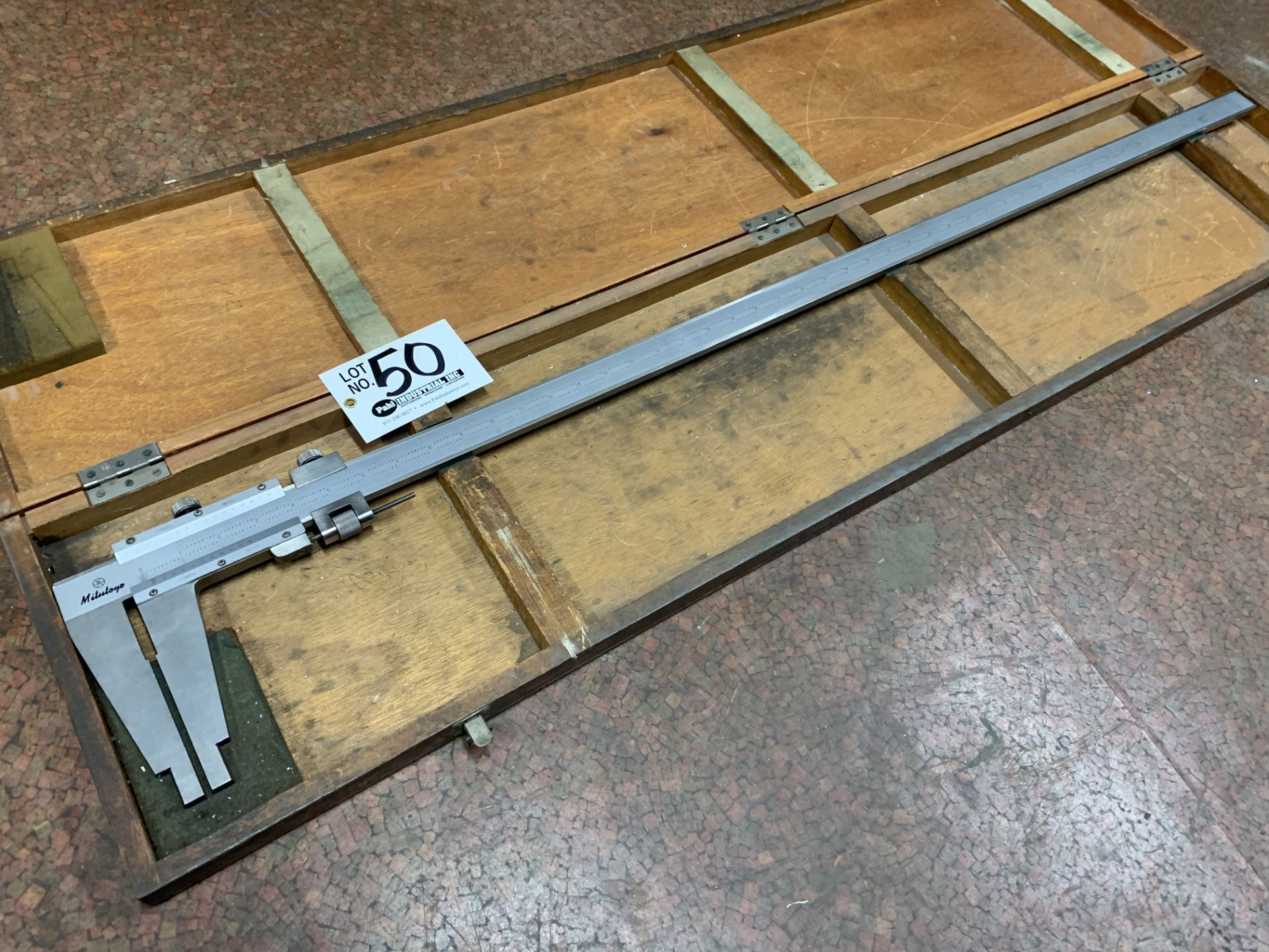 Mitutoyo 40" Manual Vernier Calipers with original box