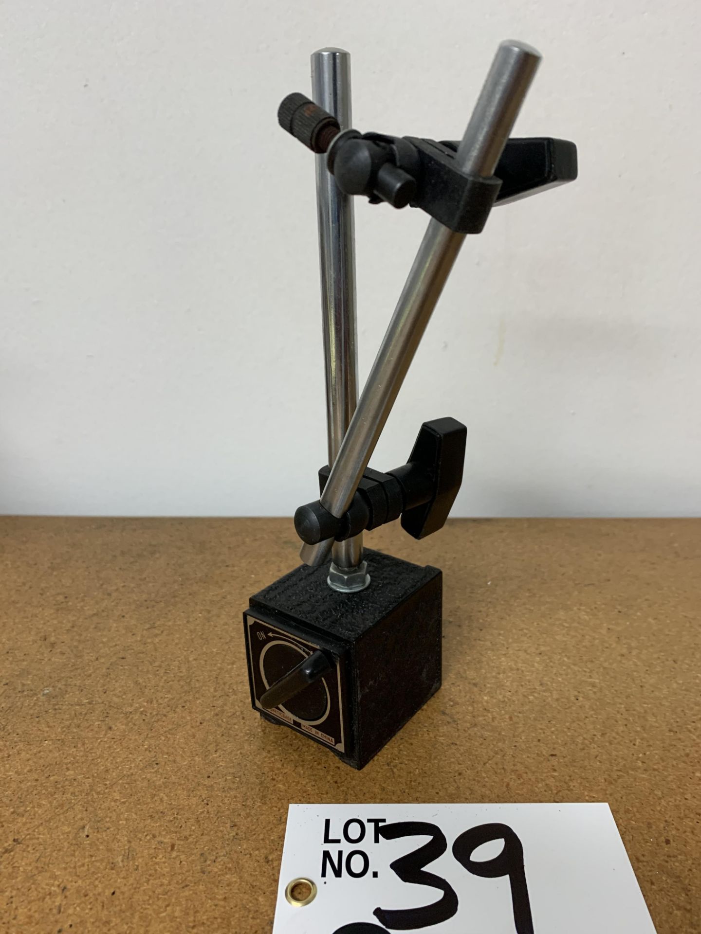 Magnetic Base with Arm