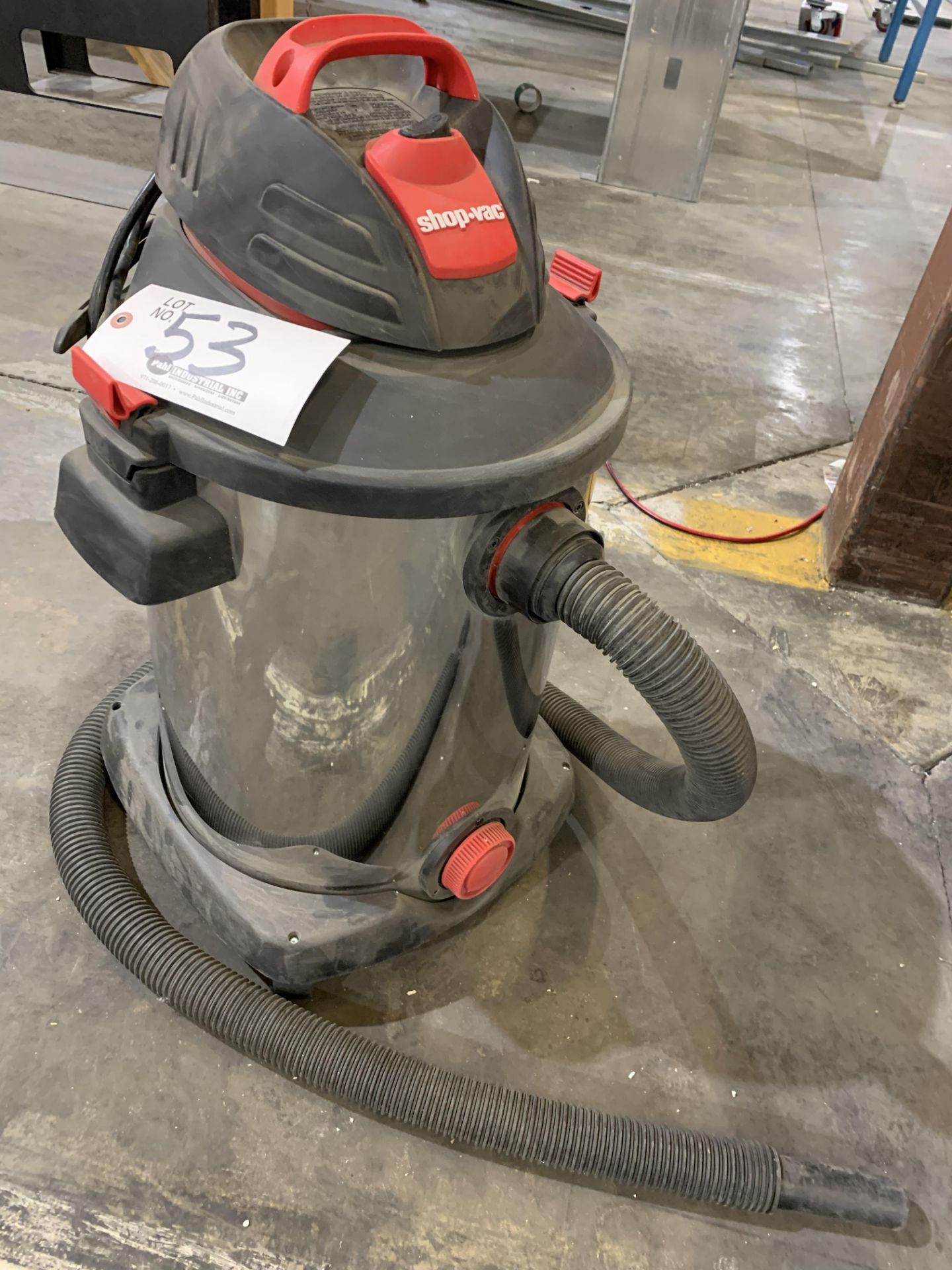 Shop Vac 6 hp 12 gal Vacuum