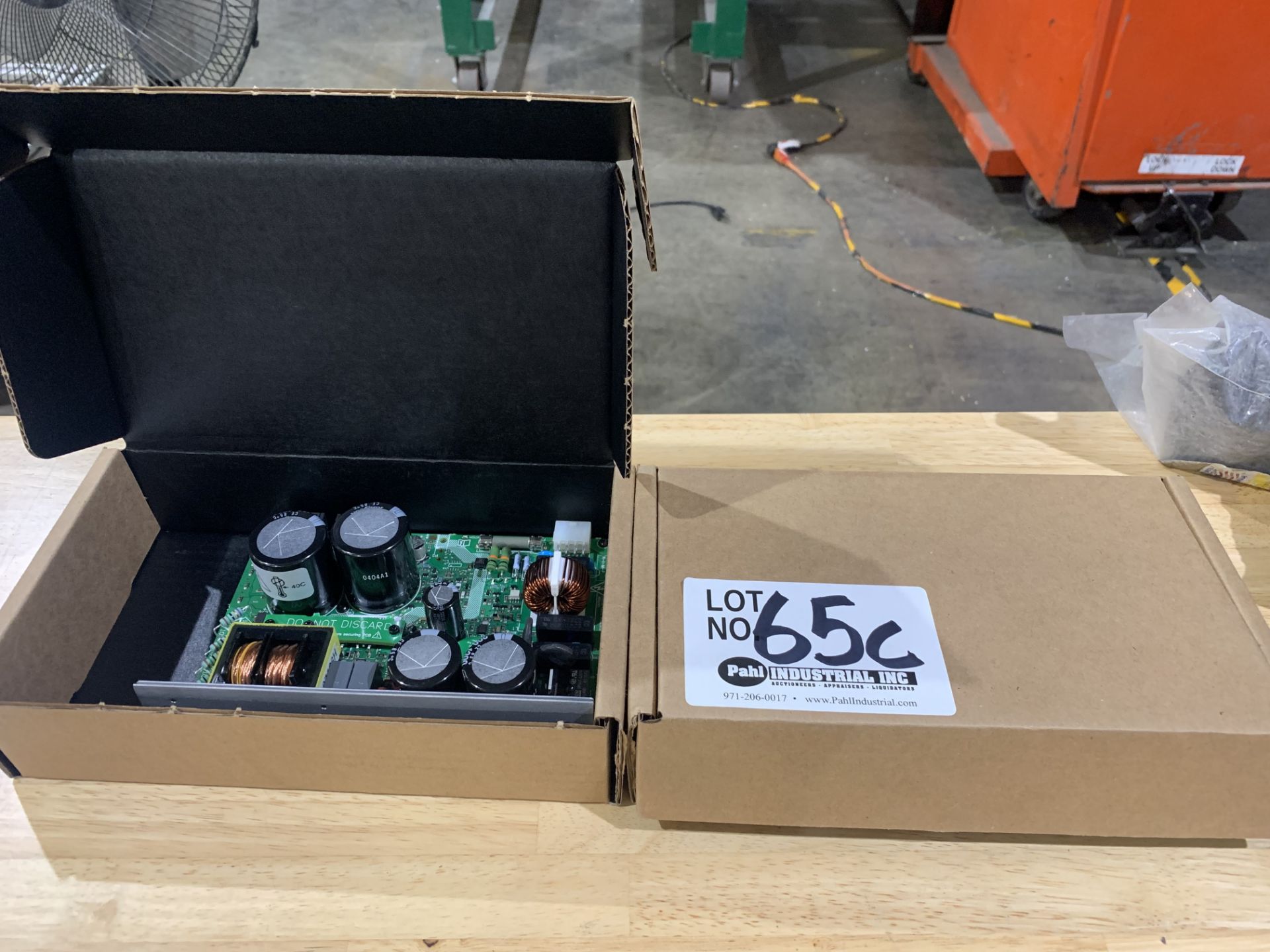 2 New Teknic Inc. IPC3 225W DC Power Supply