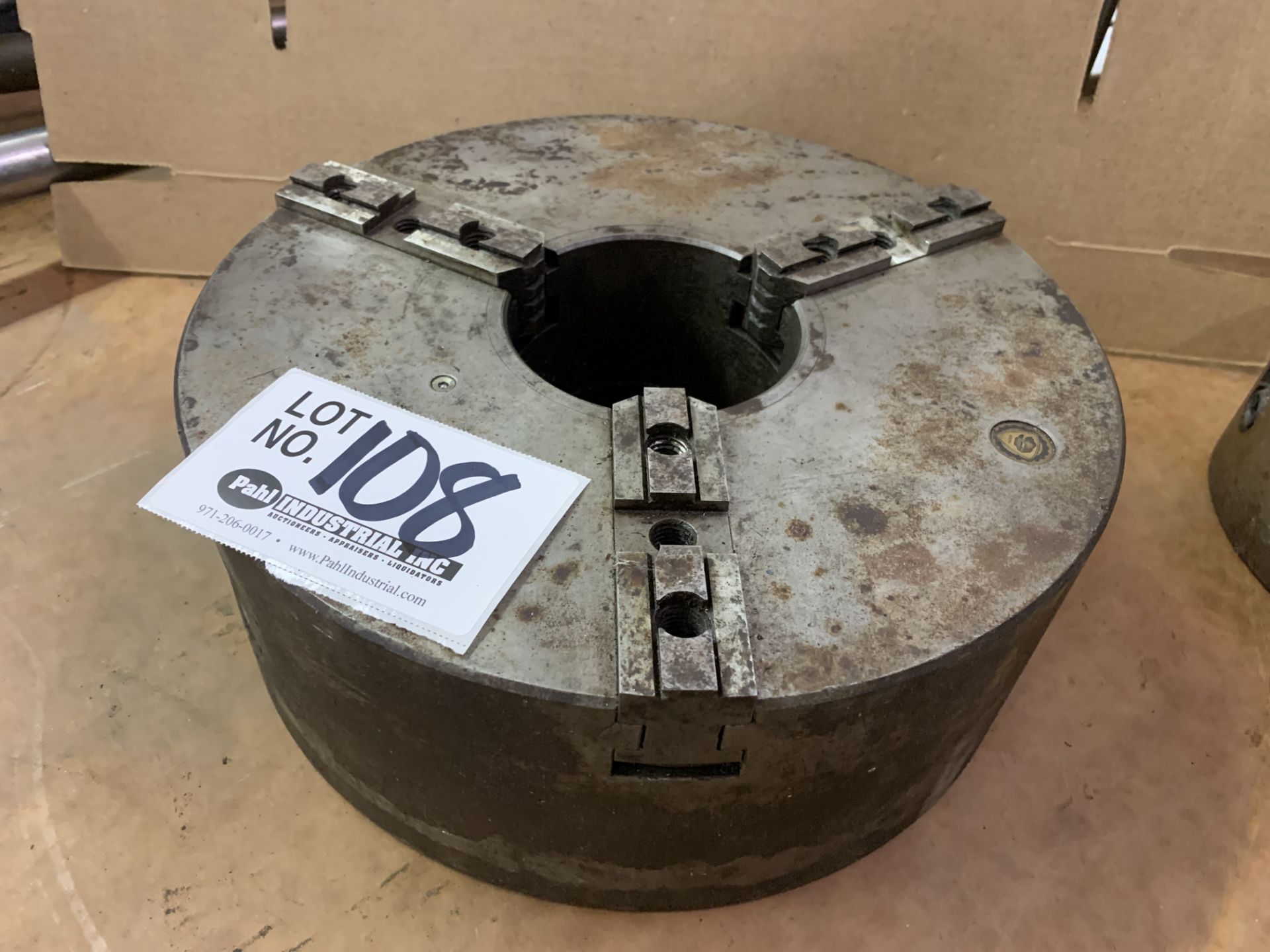 Bison 12" 4-Jaw Lathe Chuck